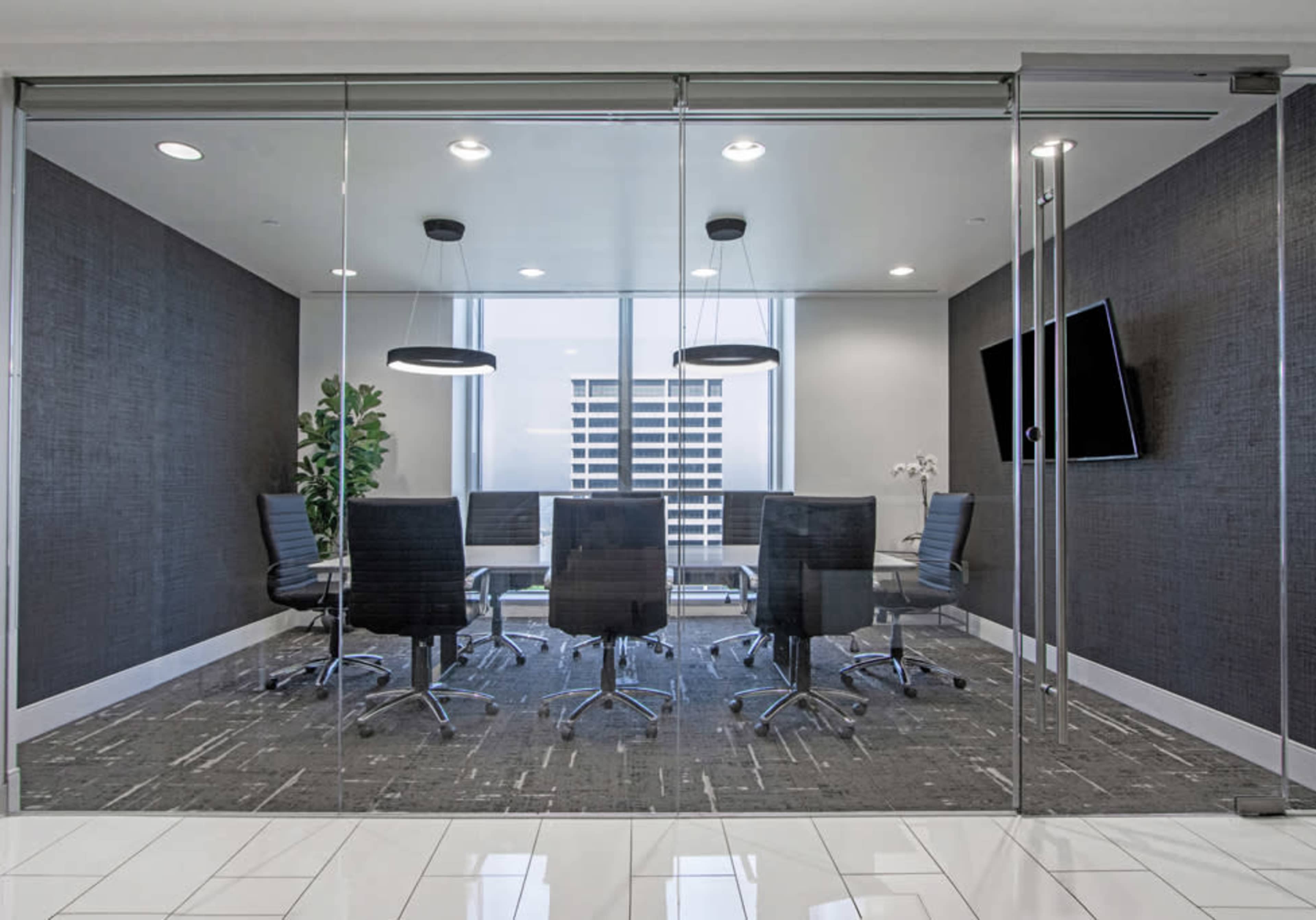 Beautiful Views - Meeting Room for Headshot Sessions or Interviews Image in Newport Center, Newport Beach, CA