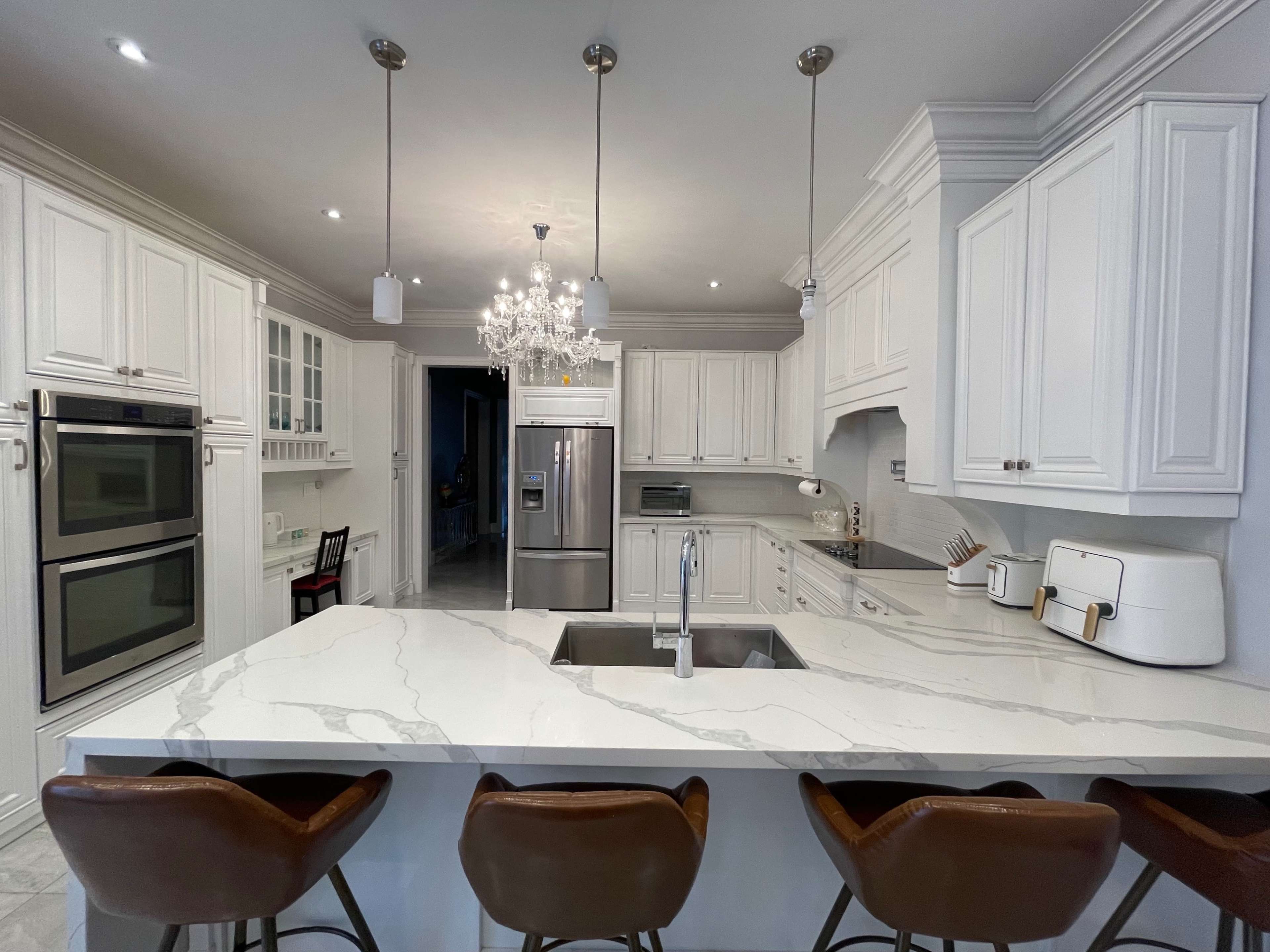 Bright & Spacious Home for Video Shoots - King City Image in King, King City, YT