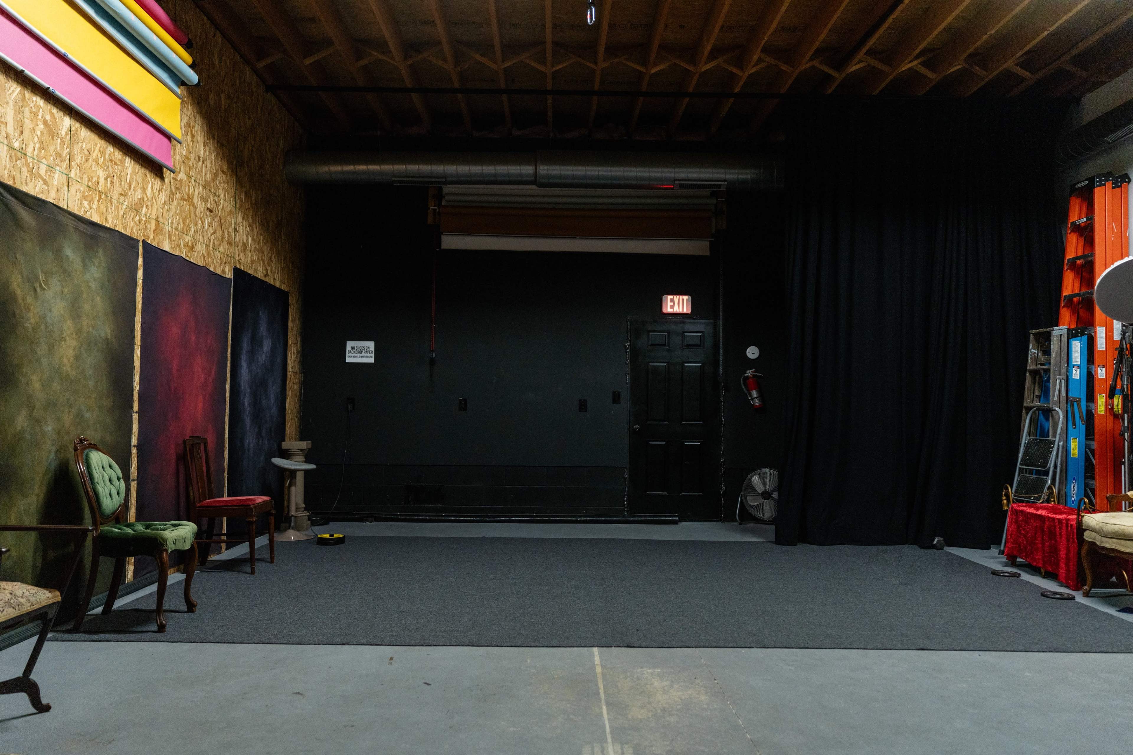 Photography Studio | Fully Equipped 2300sqft Image in Logan Township, Bridgeport, NJ