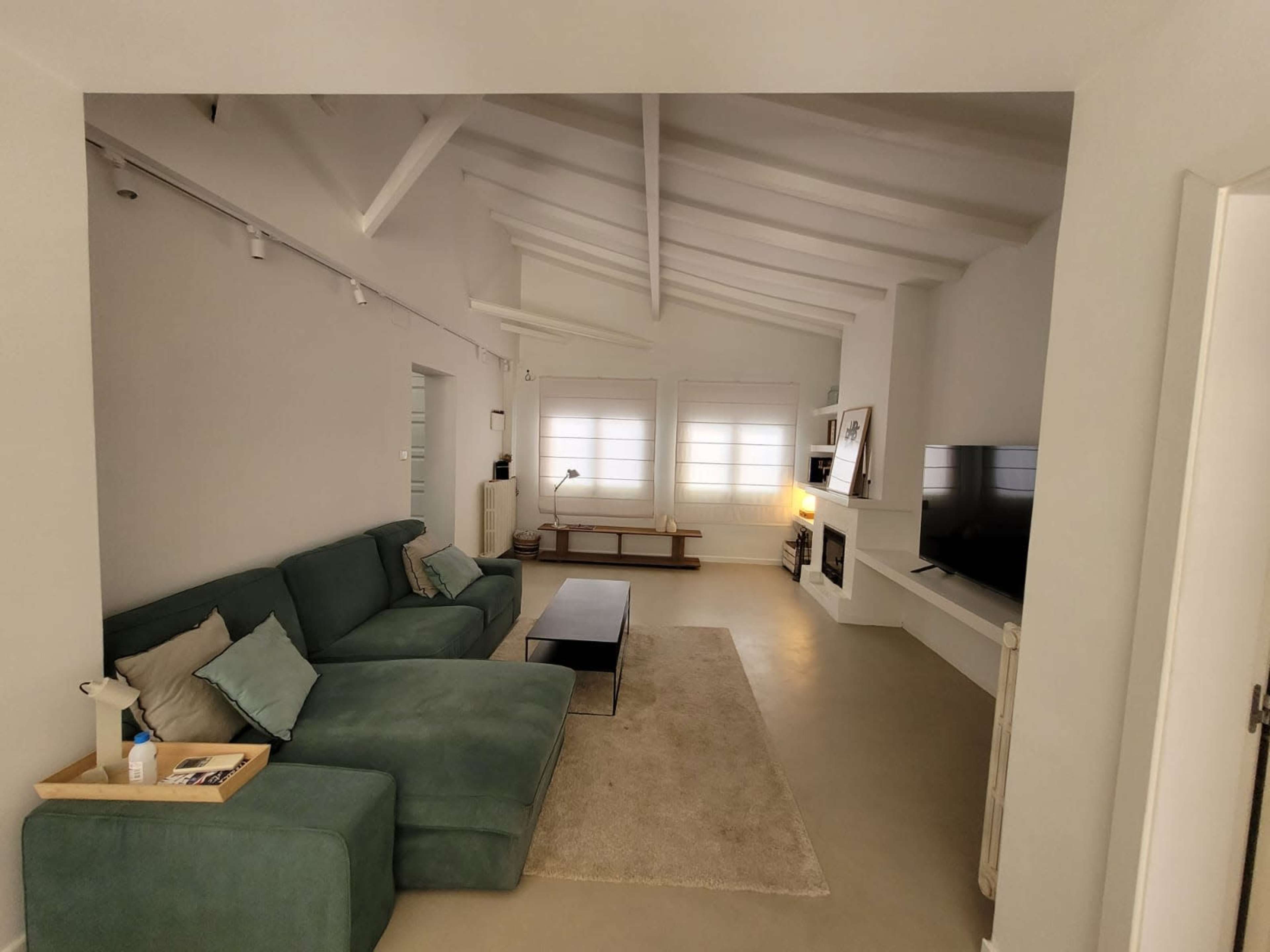 Casa diáfana de los 70s en mirasol reformada Image in , Sant CUgat del Vallès, B