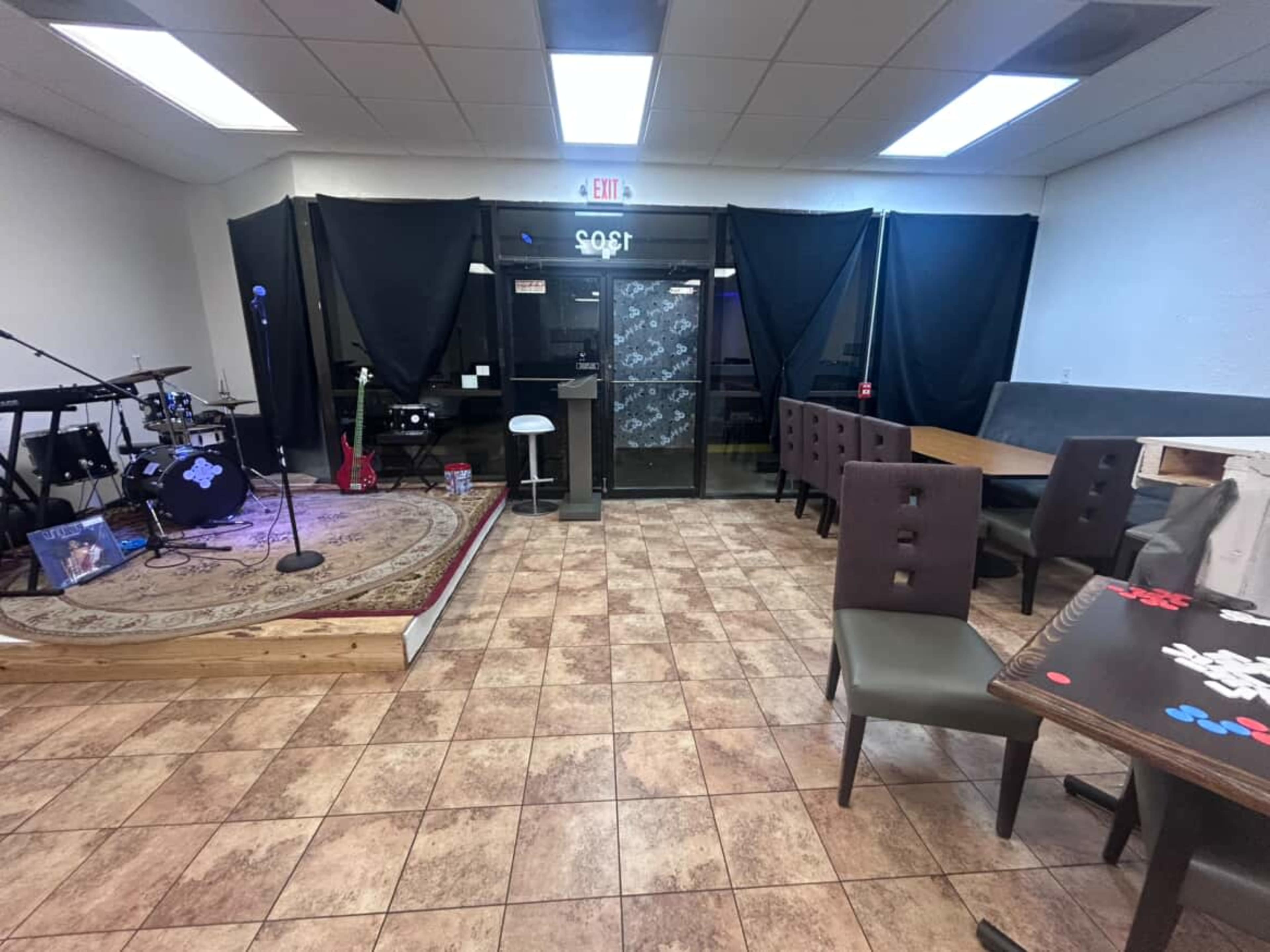 Urban Entertainment Venue Image in China, beaumont, TX