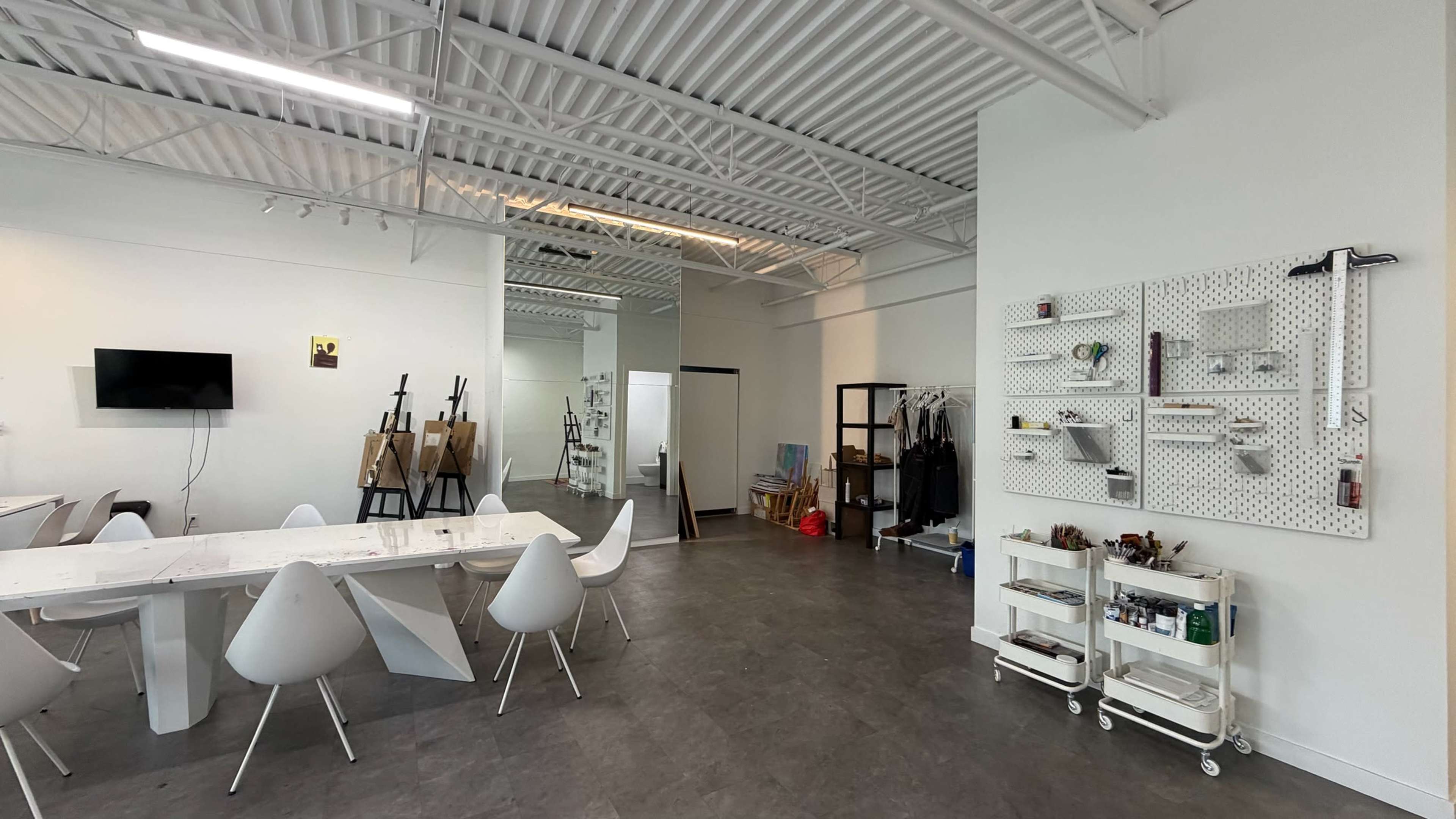 Bright Multipurpose Studio Near Bridgeport SkyTrain Image in Richmond, Richmond, BC