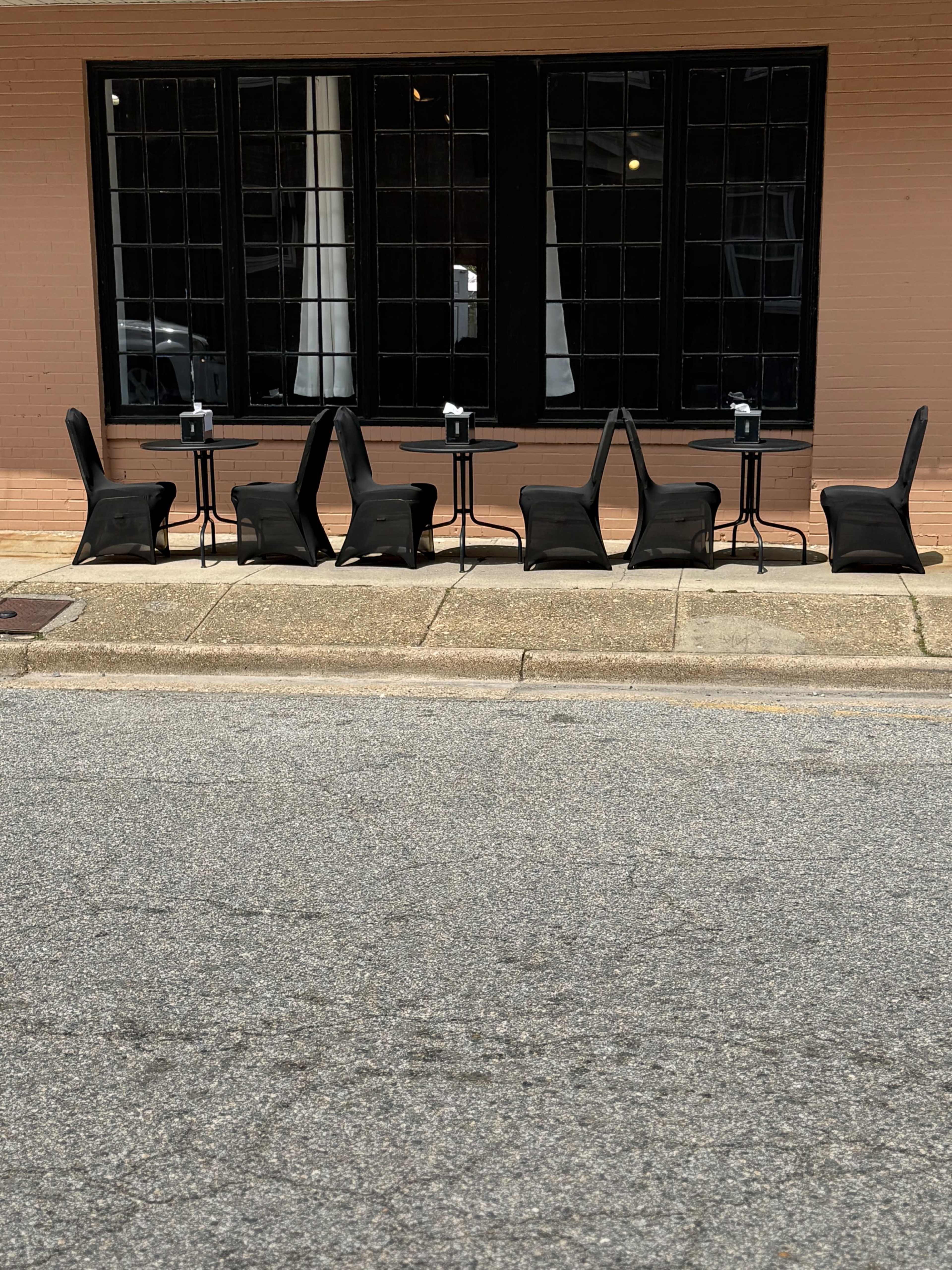 Intimate Restaurant with Great Vibes Image in Port Norfolk, Portsmouth, VA