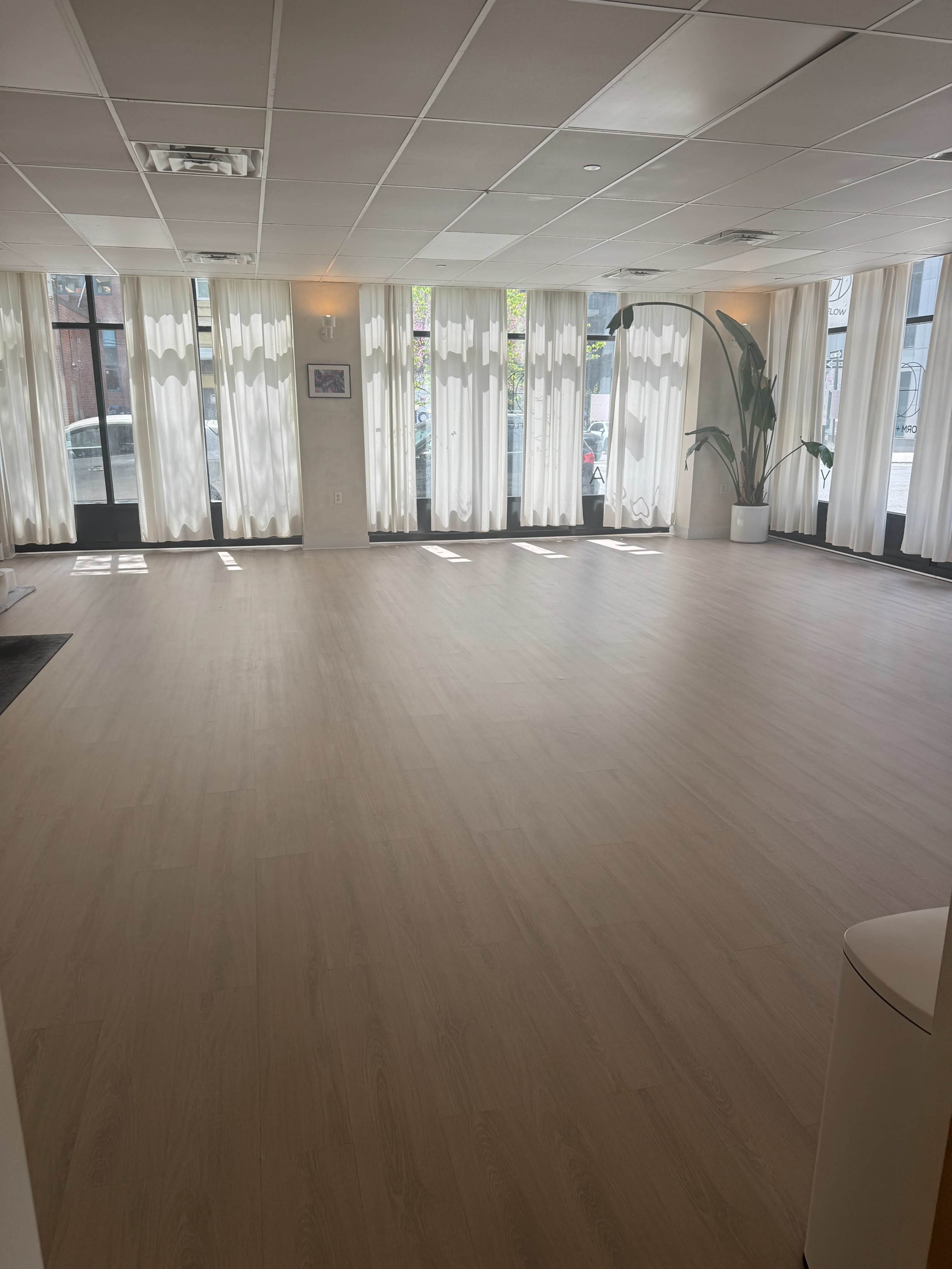 Daylight Photoshoot/Event Studio Image in Long Island City, Long Island City, NY