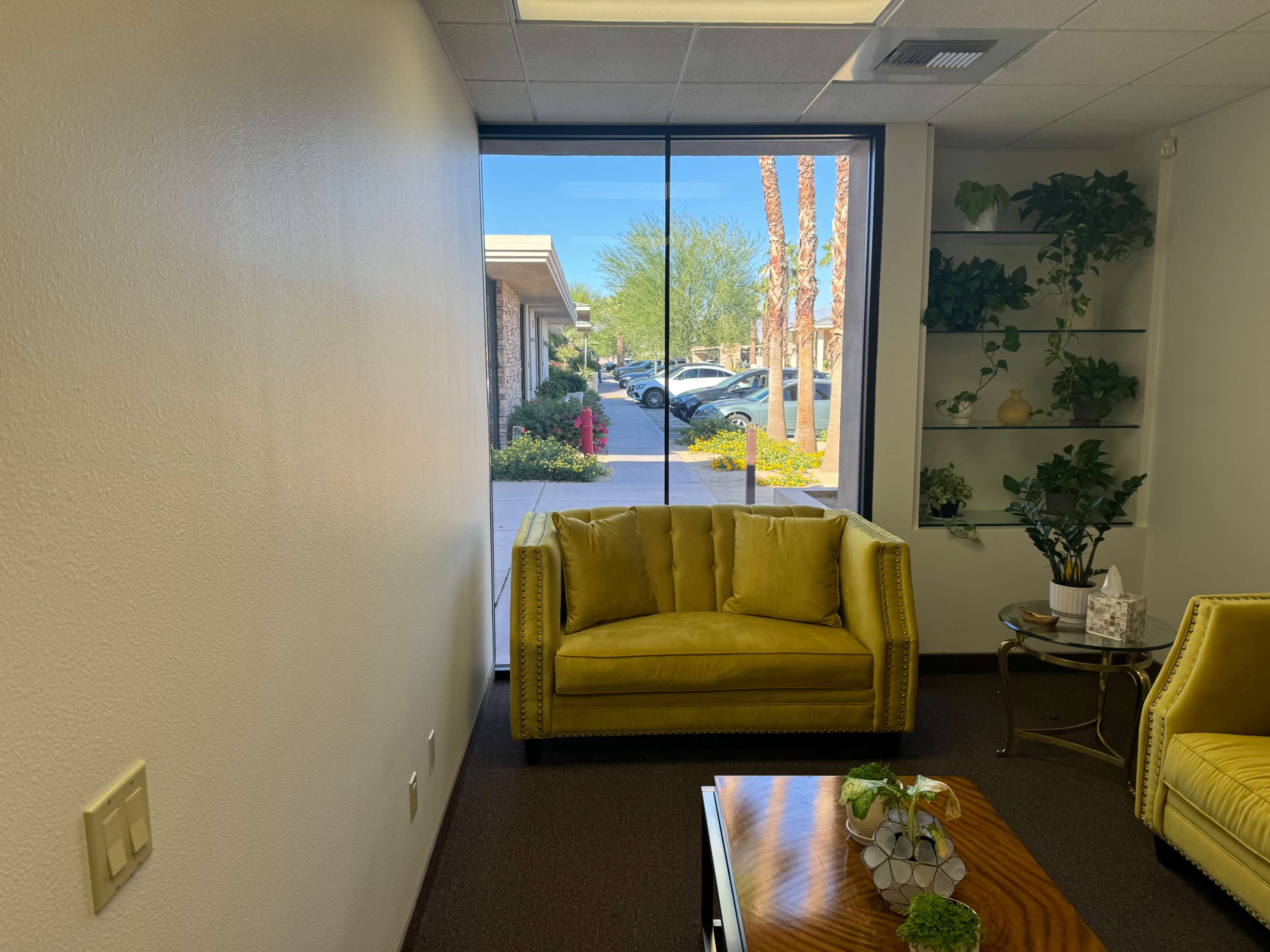 Palm Desert Modern  meeting area Image in Palm Desert, Palm Desert, CA