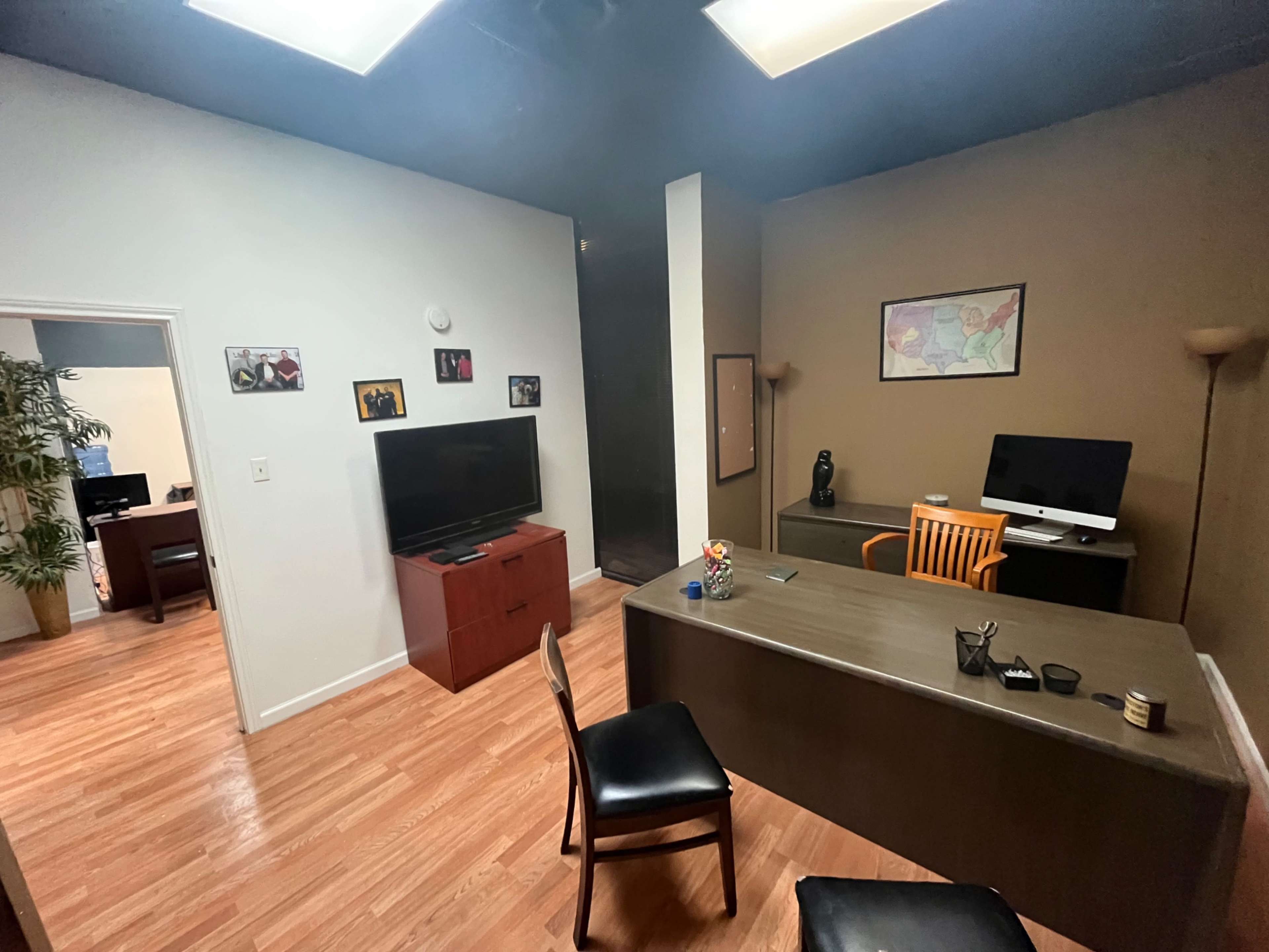 Detective Office with Reception Area Image in Northwest, San Antonio, TX