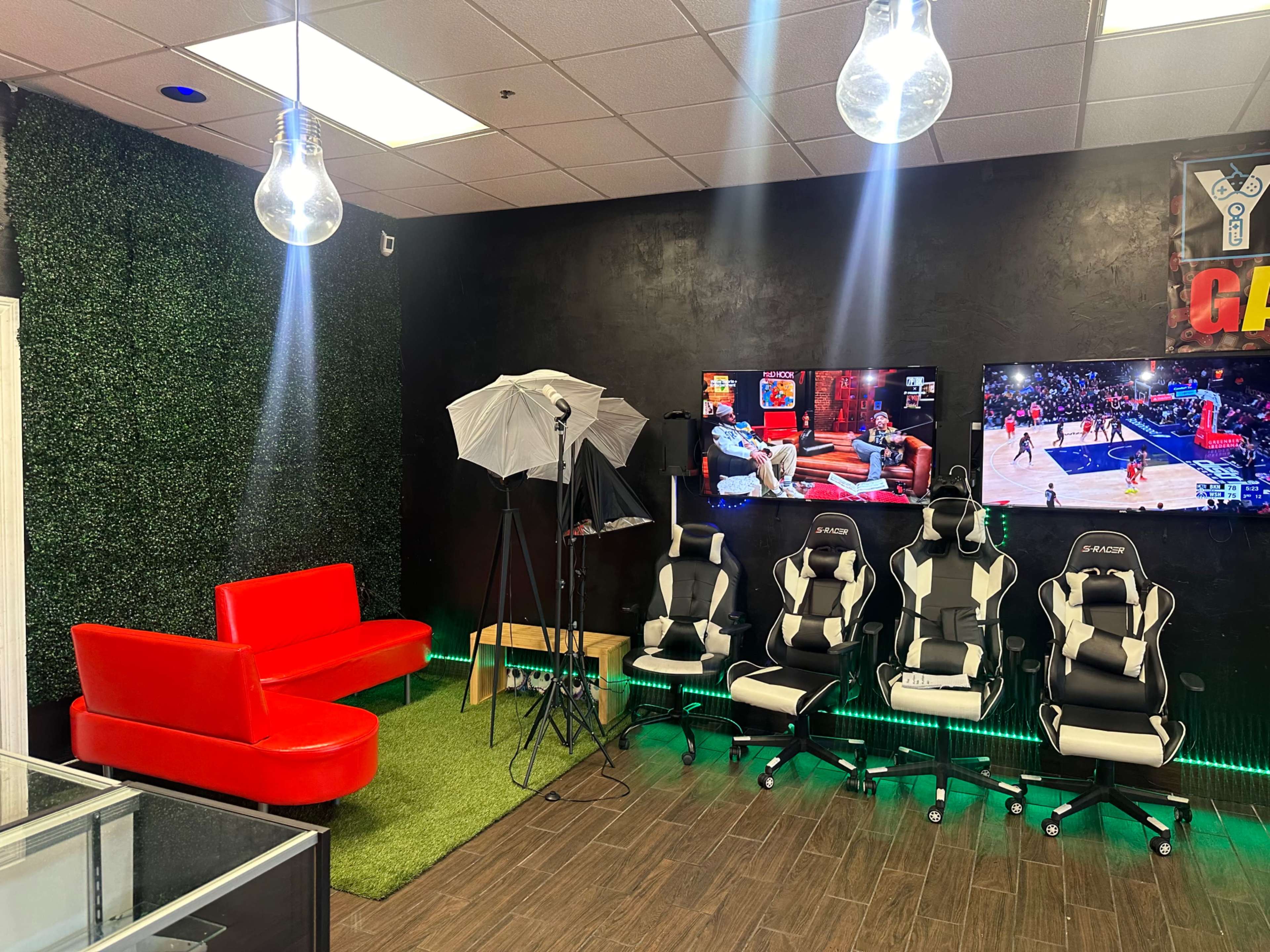 YoursGameRoom Image in Proviso Township, Maywood, IL