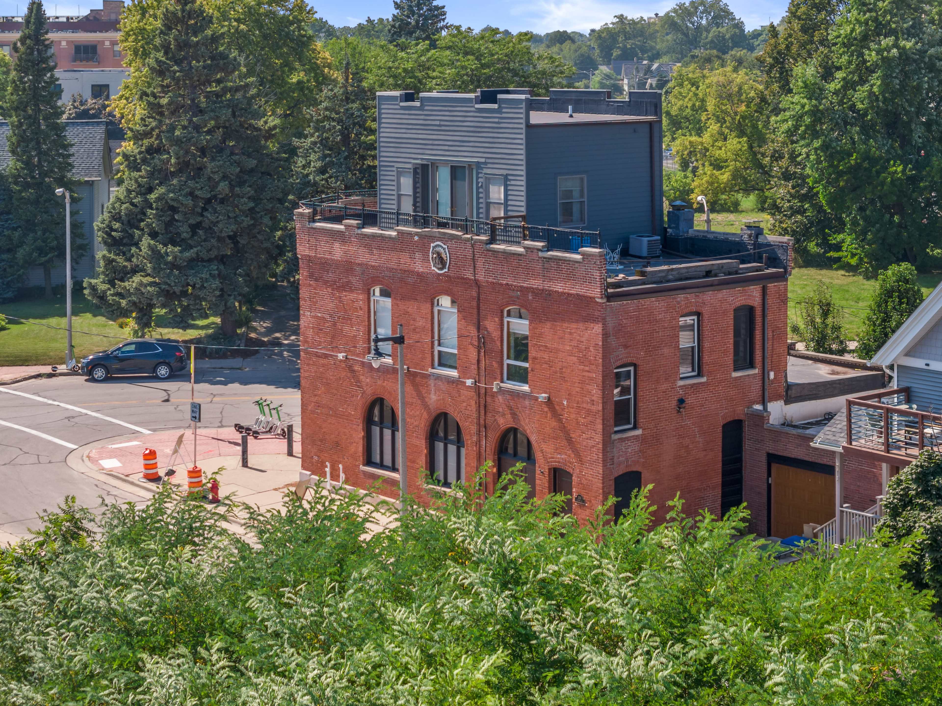 Downtown Historic Gem with Modern Upgrades Image in Riverwest, Milwaukee, WI