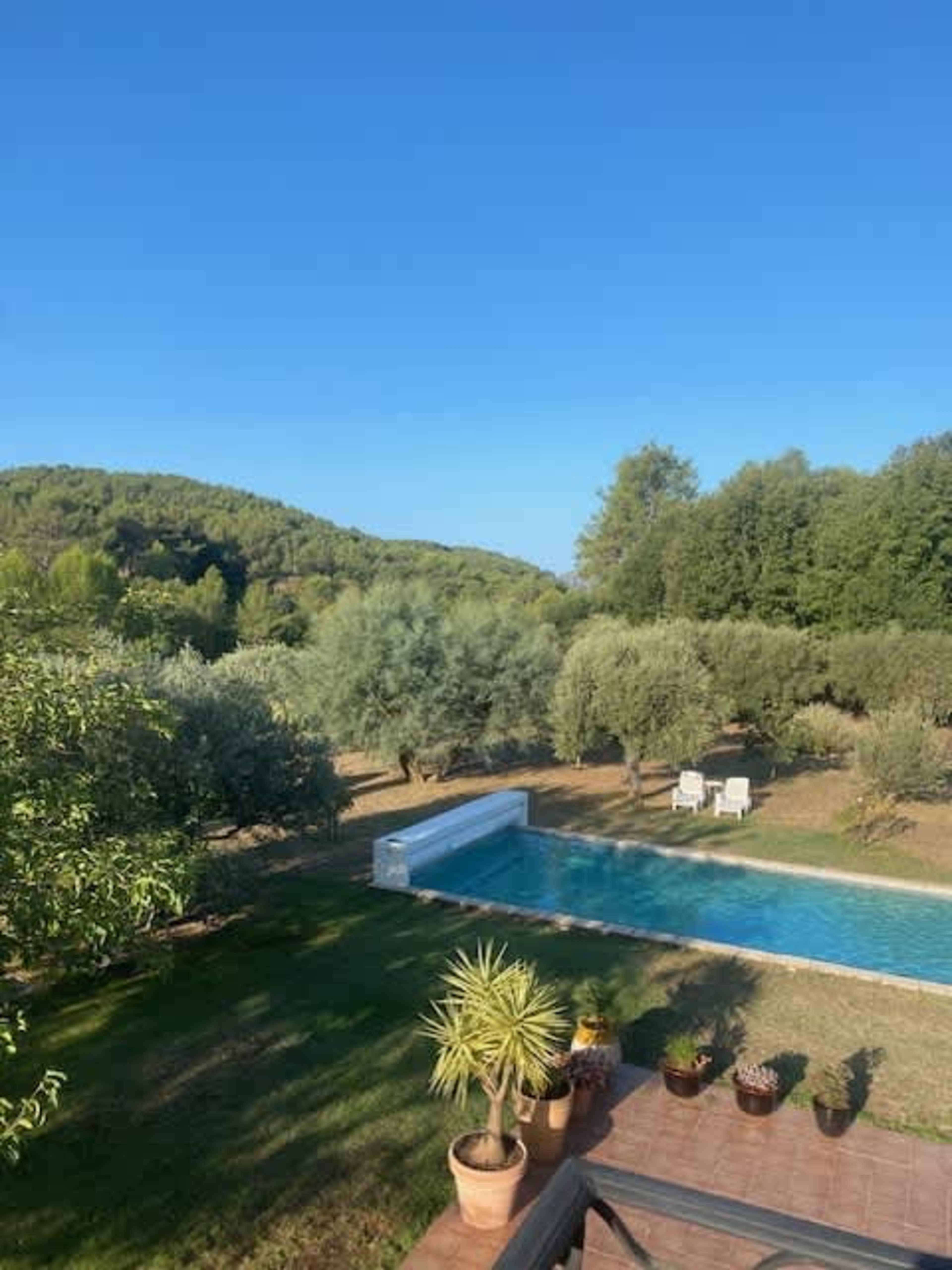 Bastide et jardin paysager Image in , AURIOL