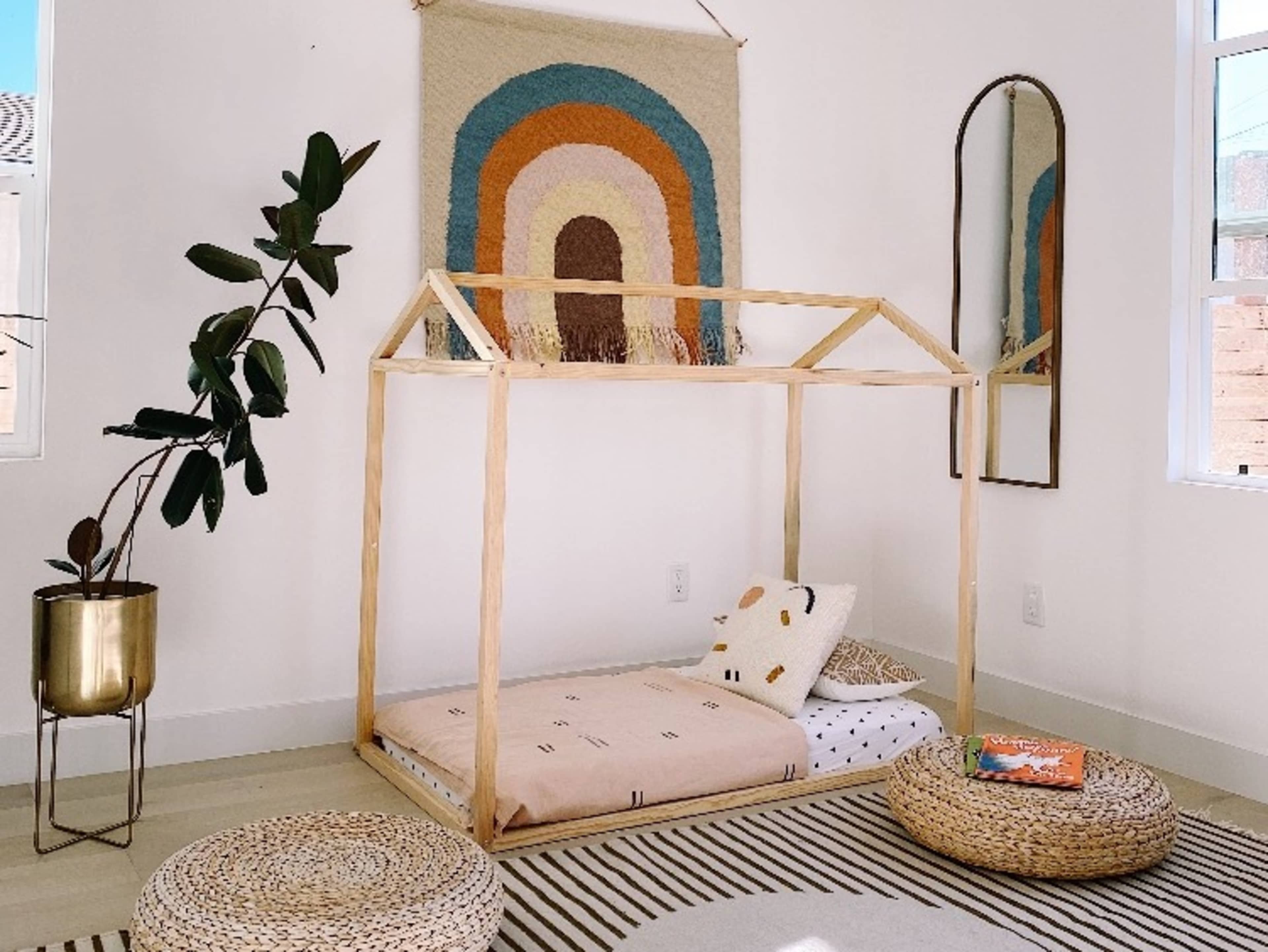 Kids bed or baby crib