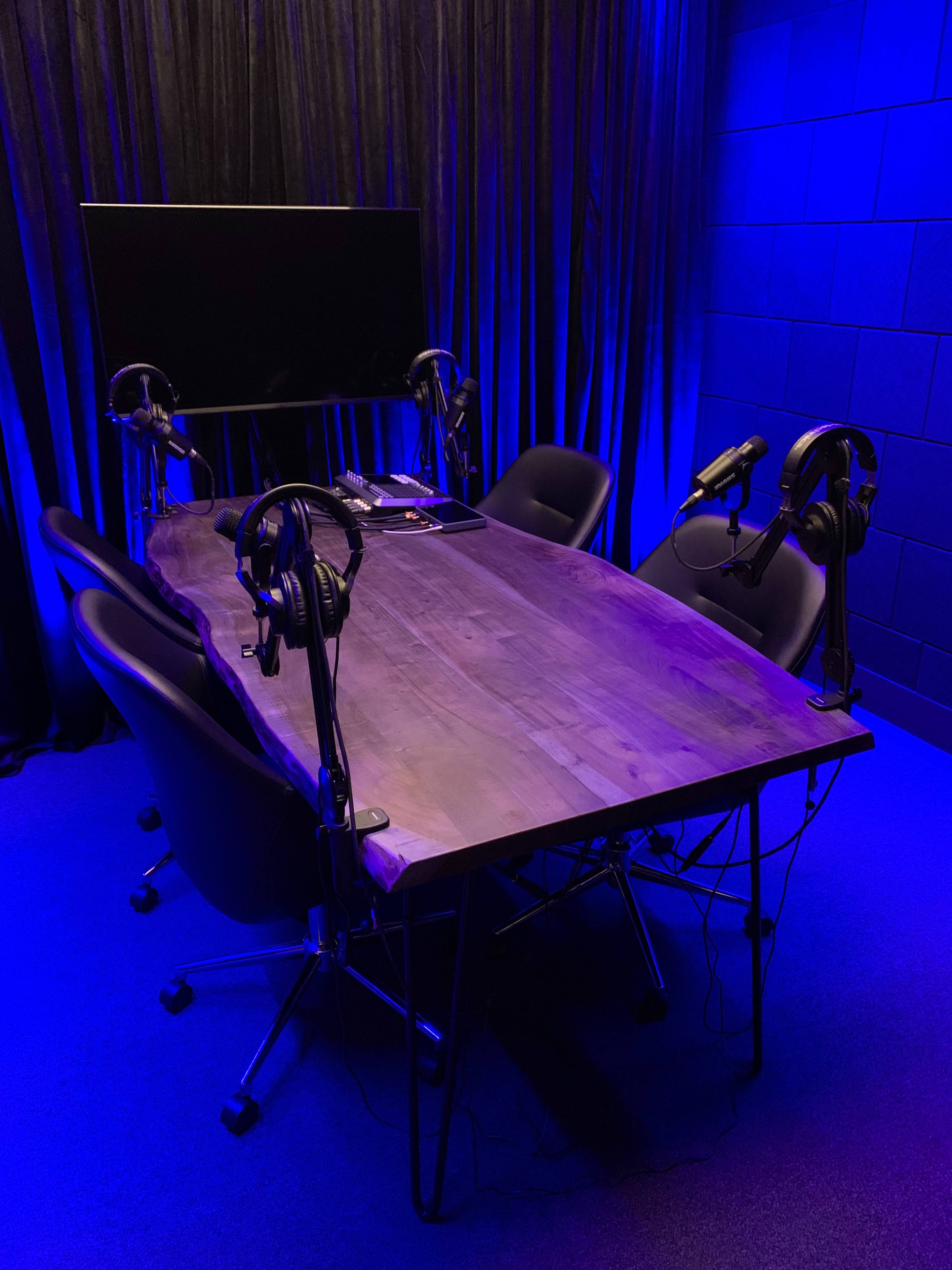 Modern Self Service Podcast Recording Studio Image in Deerfield Beach, Deerfield Beach, FL