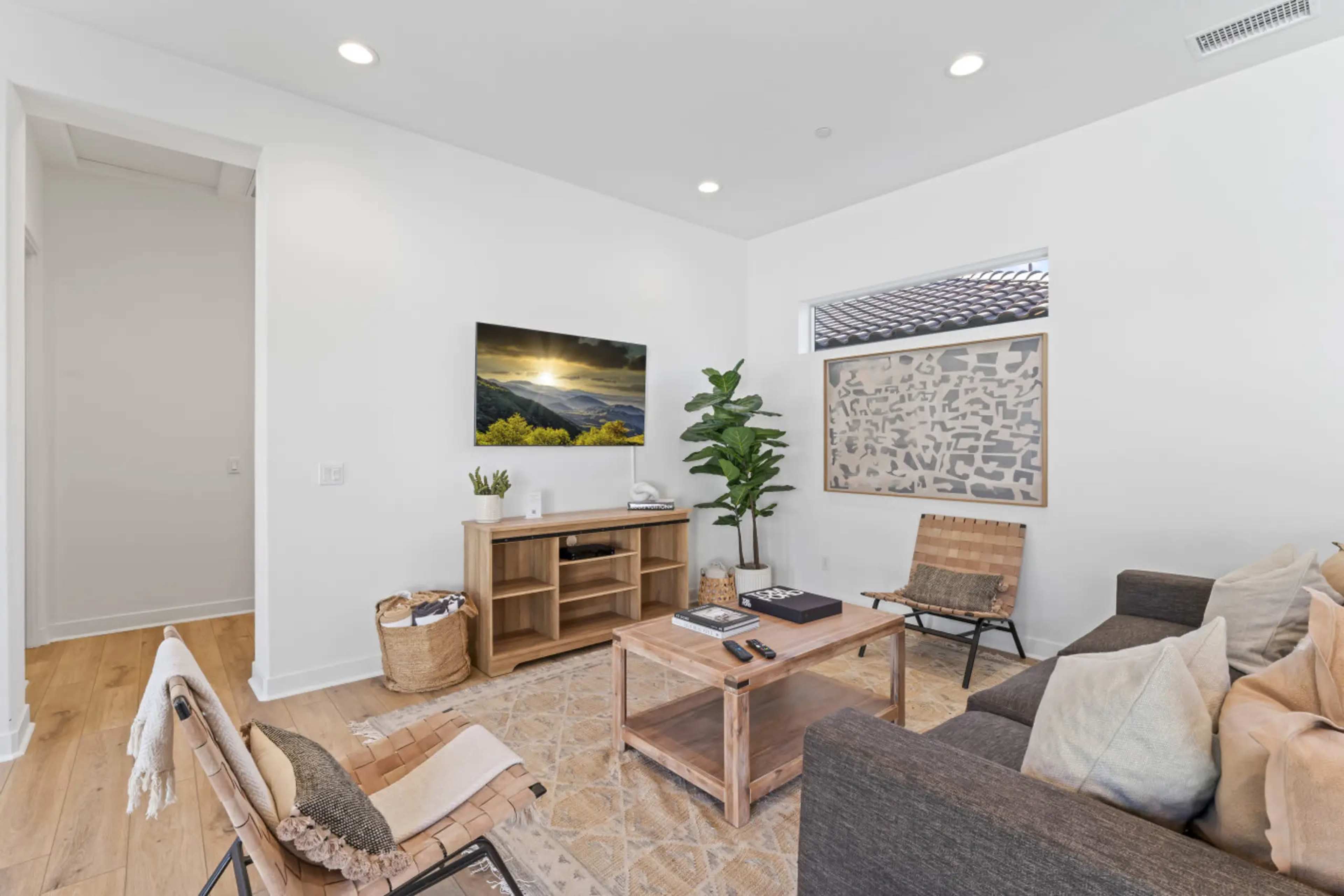 Chic PGA West Desert Hideaway – Ideal for Meetings & Shoots Image in La Quinta, La Quinta, CA