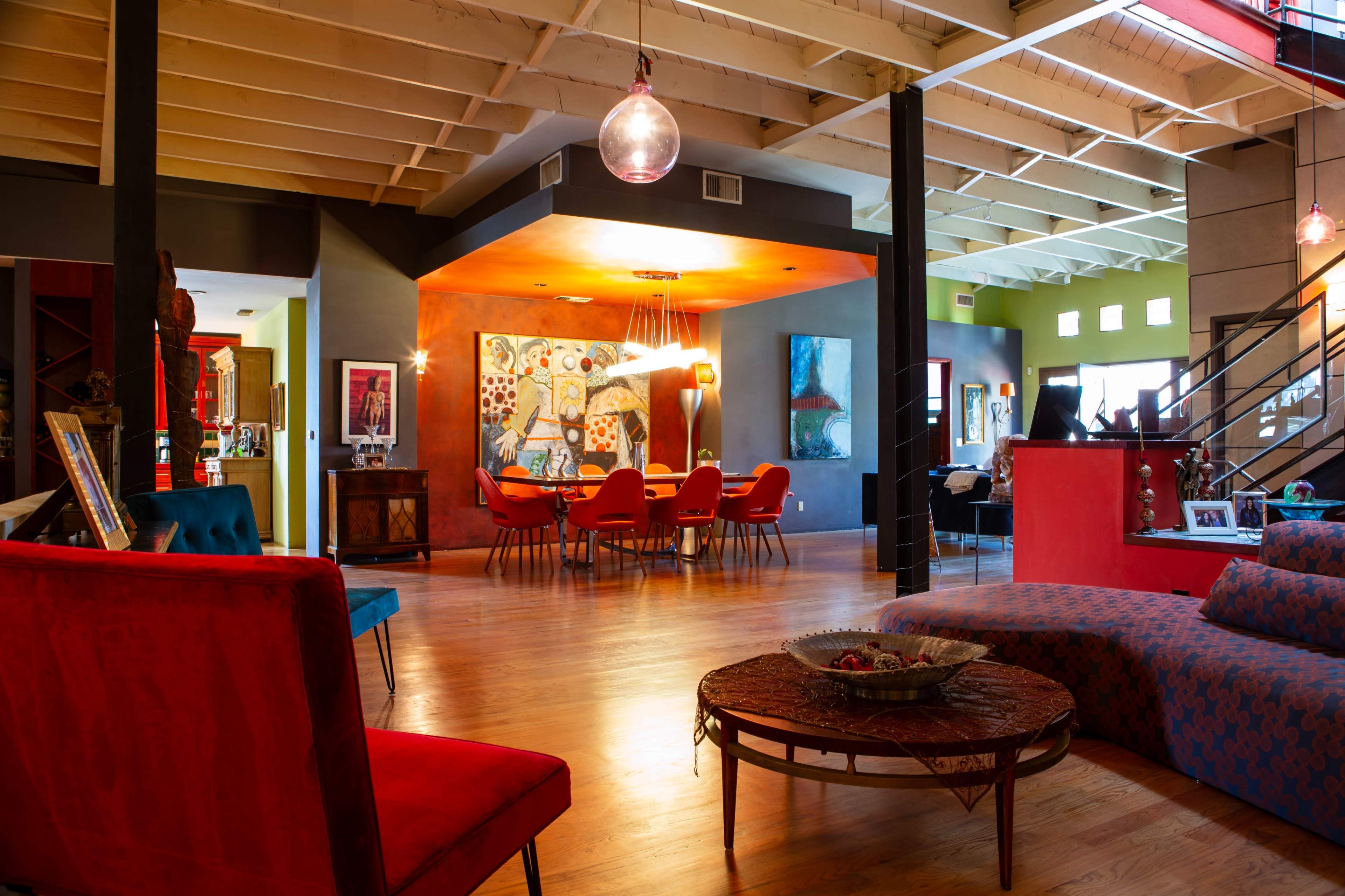 World Renowned Artist's Loft & Vintage Workspace Image in Pasadena, Pasadena, CA
