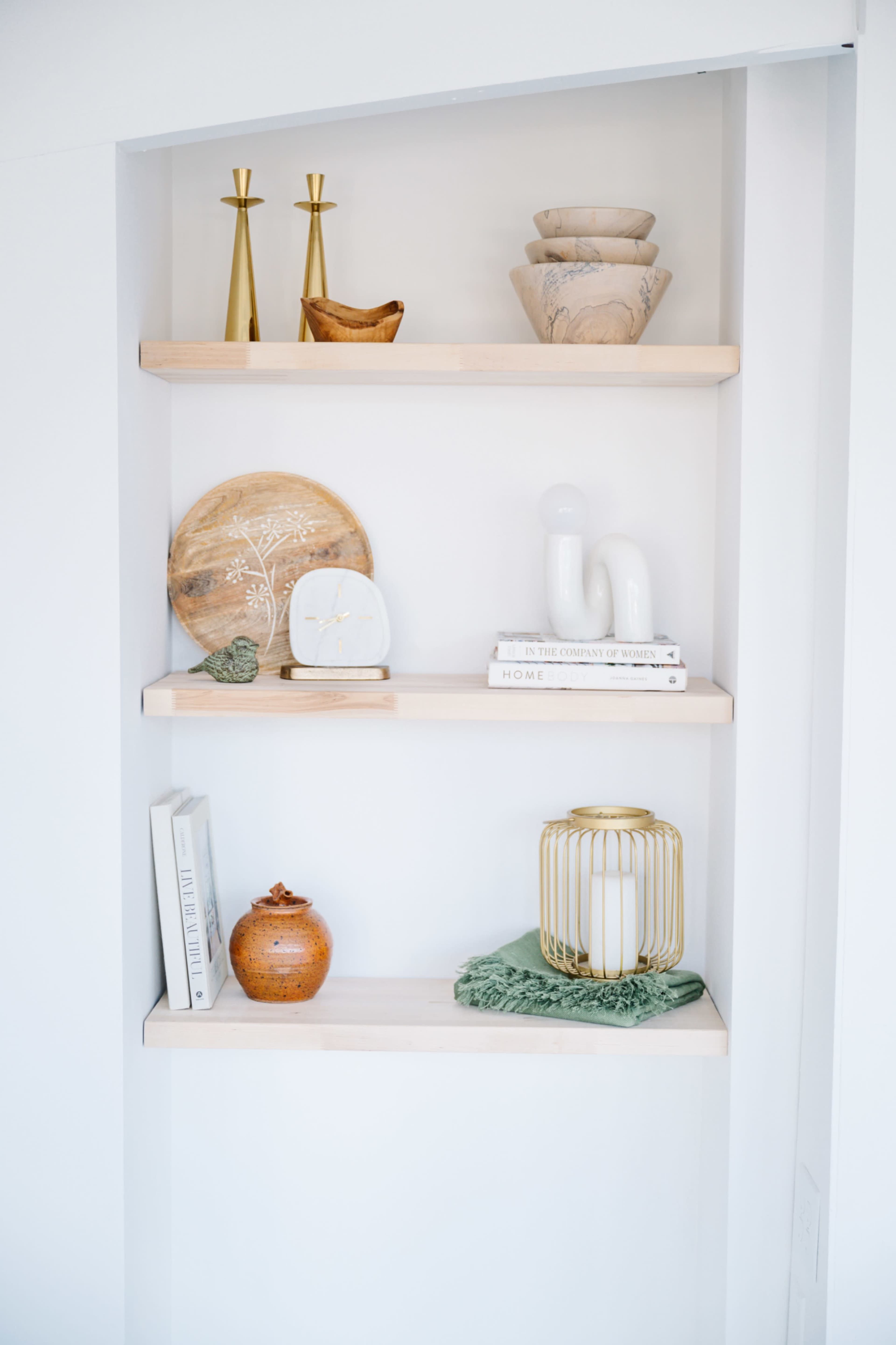 **NEW** The Nest Studio, Shoreline! Bright, Light, Sets Included Image in North City, Shoreline, WA