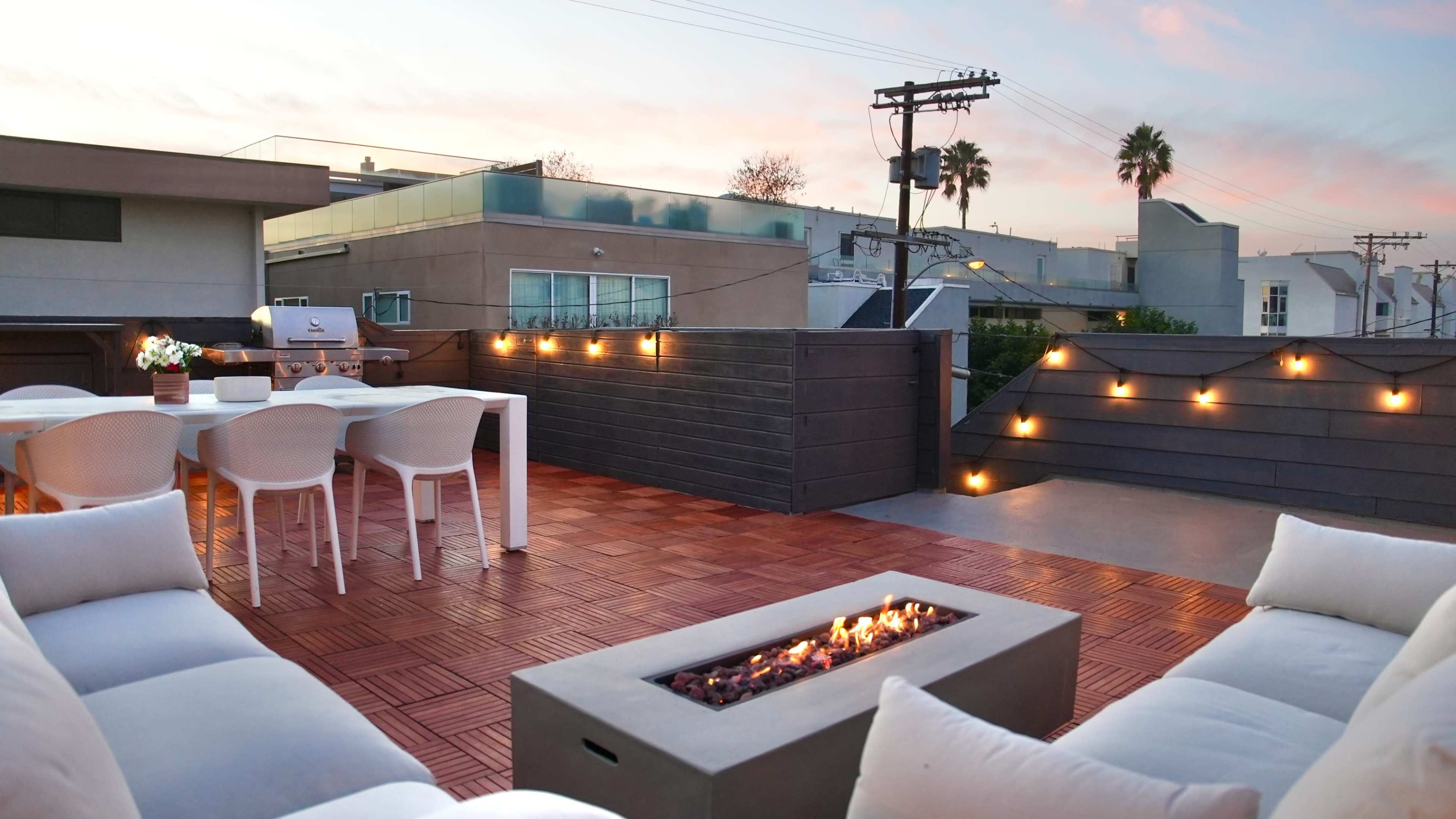2BD Townhouse w/ Private Rooftop and Ocean View Image in Venice, Marina del Rey, CA