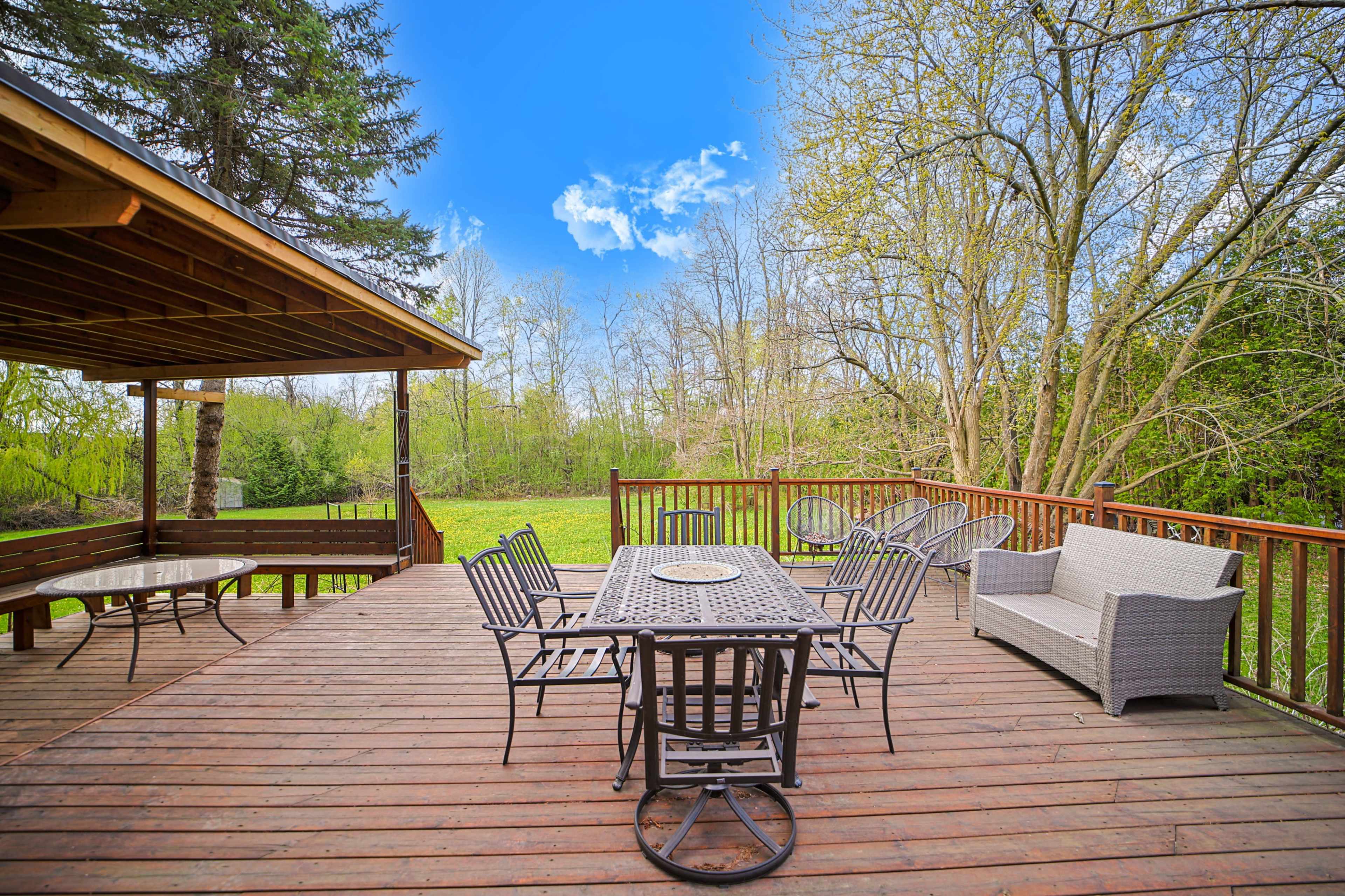 Elegant 6-Bedroom Richmond Hill Home With Entertainment Basement – Film & Lifestyle Shoot Friendly Image in Richmond Hill, Richmond Hill, ON