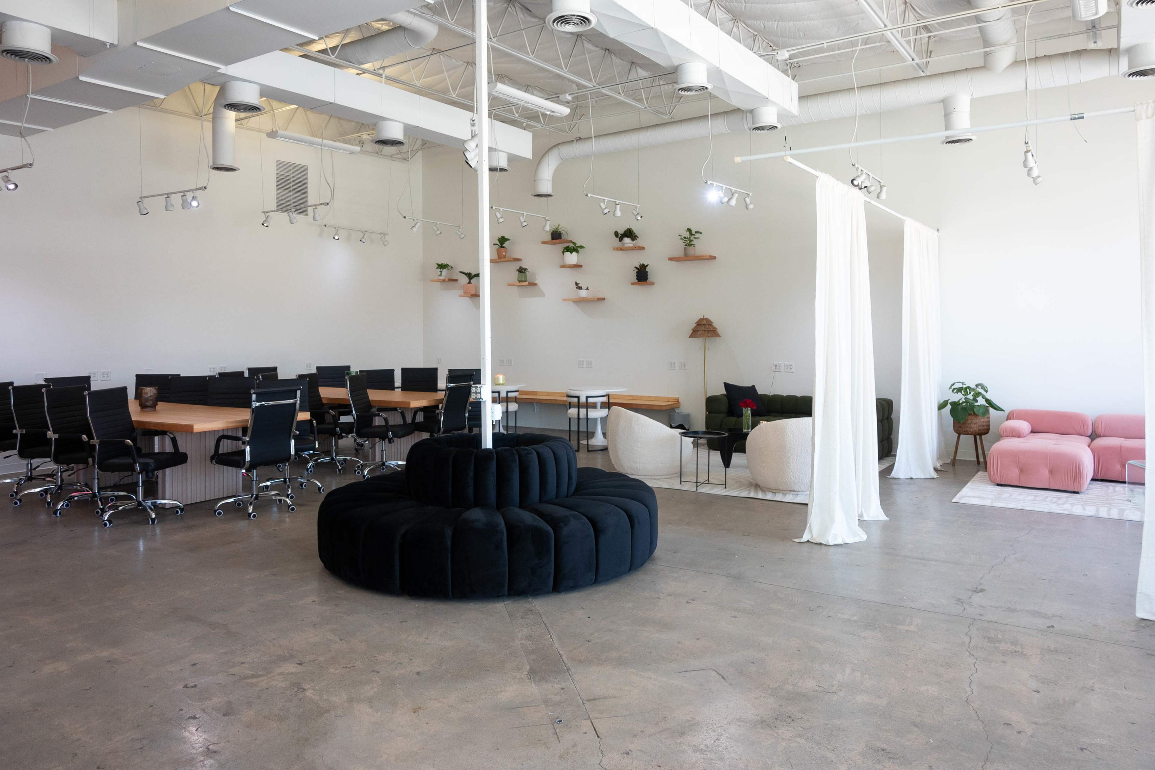 Airy Downtown Industrial Space with Floor to Ceiling Windows Image in Downtown, Boise, ID