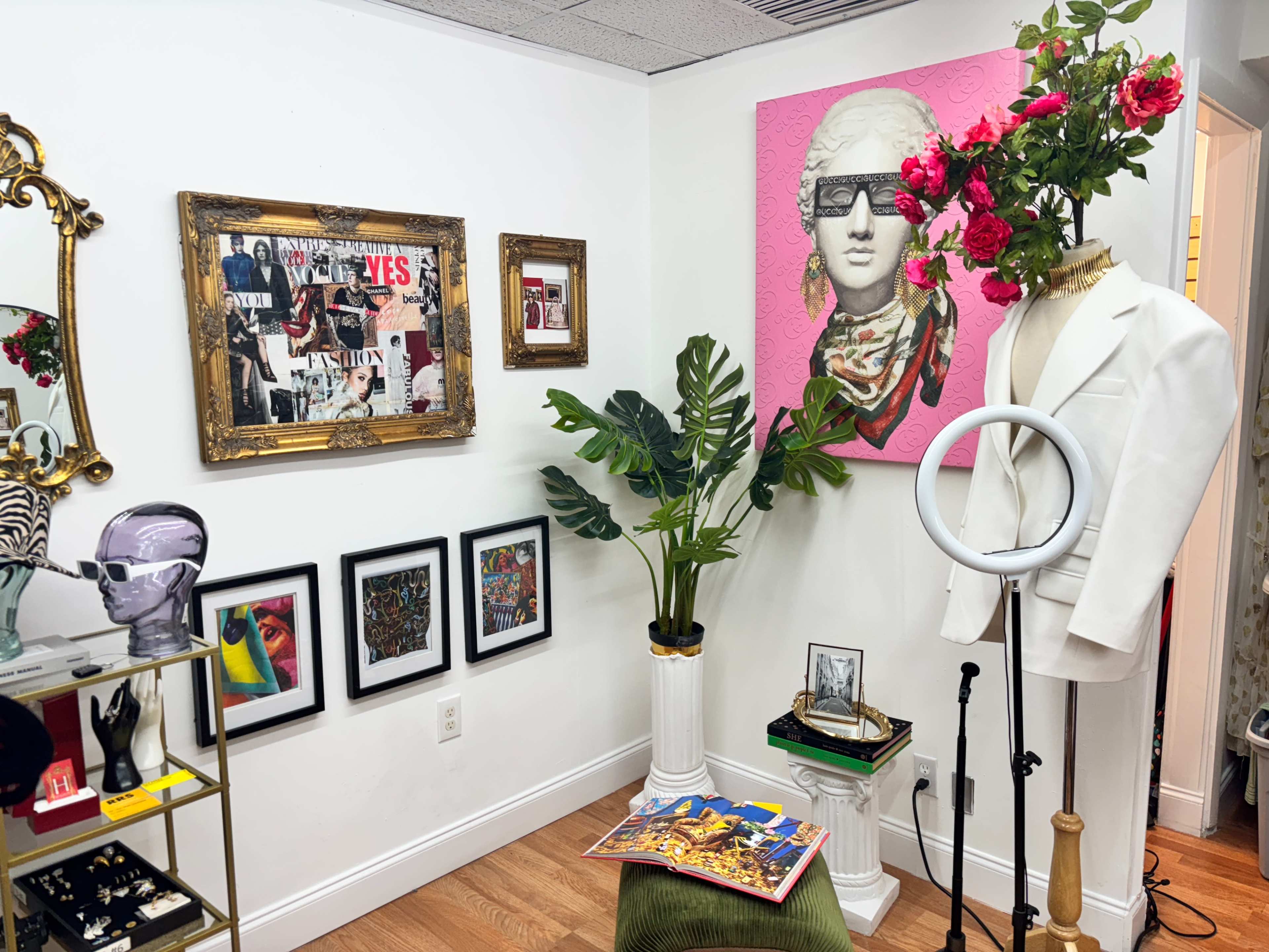 Personalized Boutique Office/Showroom Image in , Miami, FL