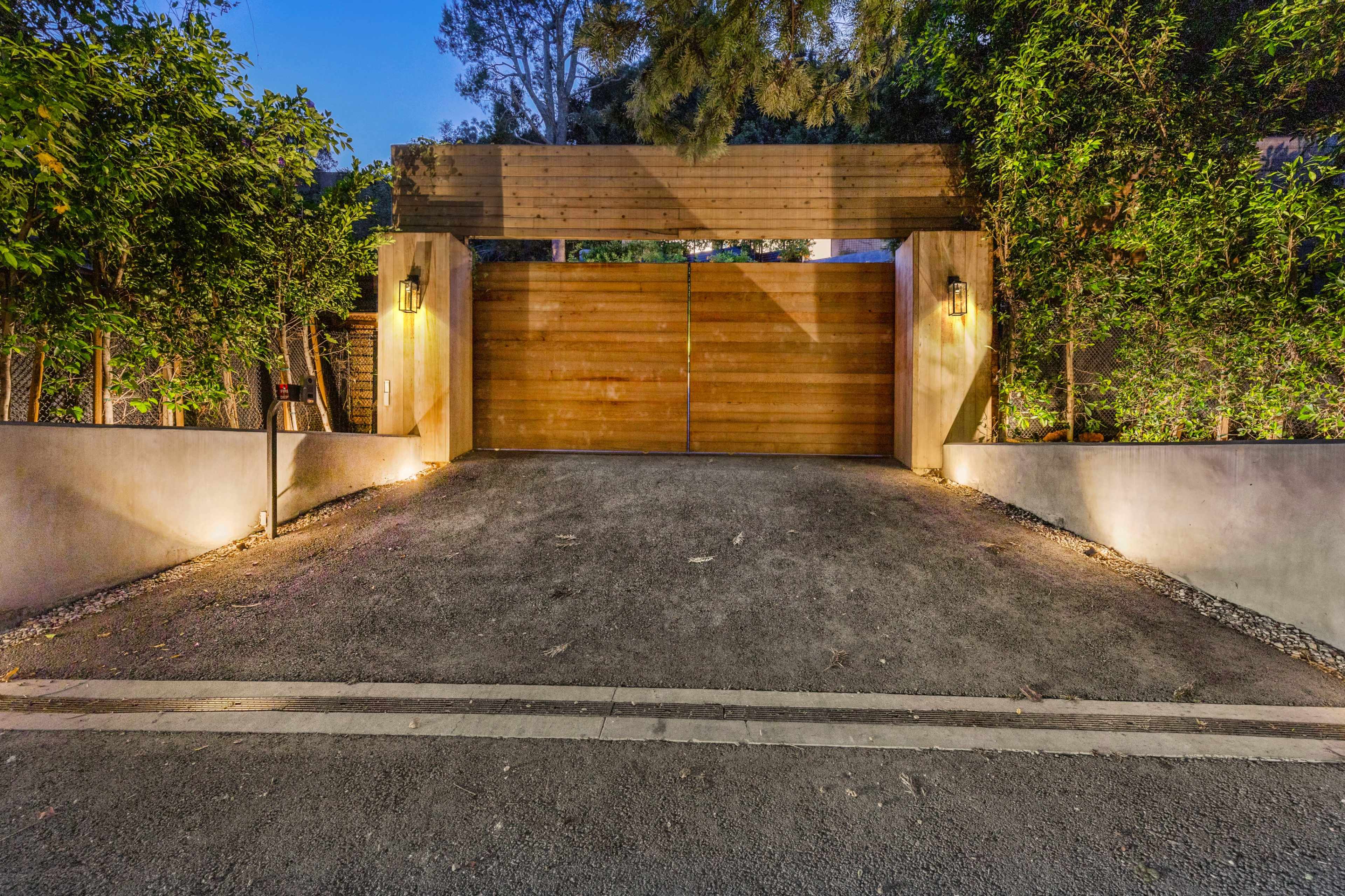 Beverly Hillside Haven: Exquisite Contemporary Home w/ Pool Image in Bel Air, Los Angeles, CA