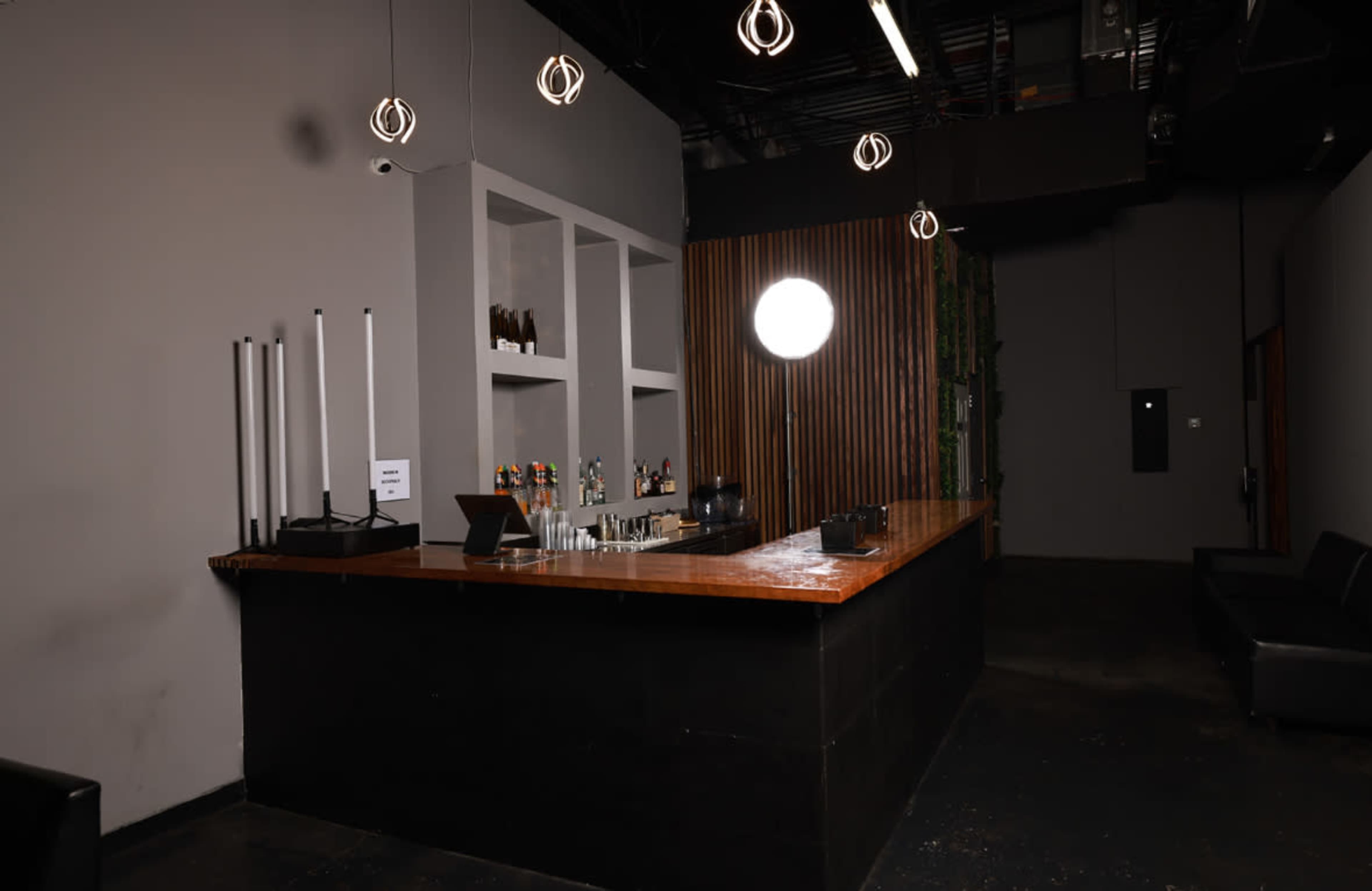 Versatile Lounge with a Fun, Creative Atmosphere Image in Tamarac, Tamarac, FL