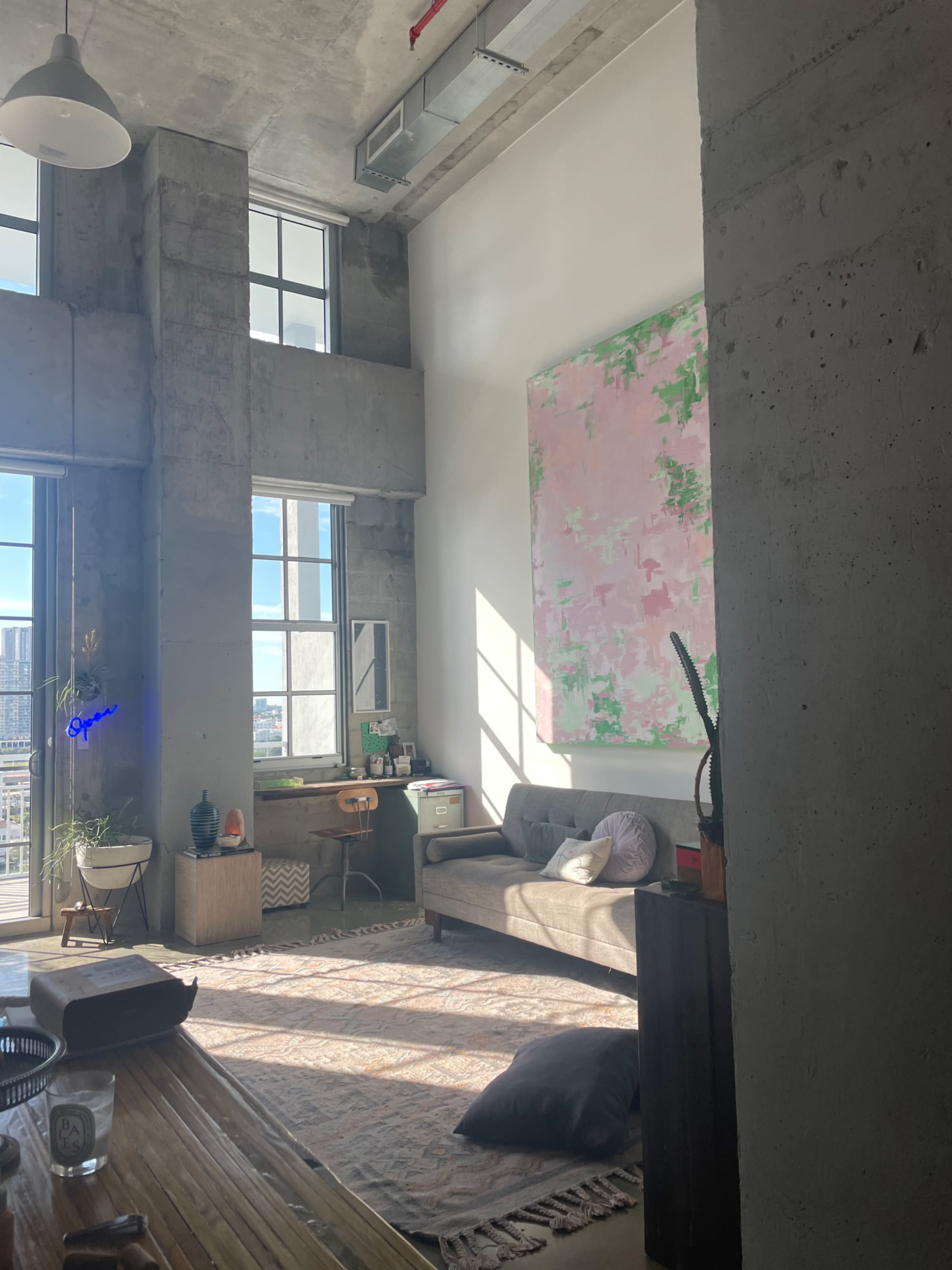 Fun airy Loft Image in Town Square, Miami, FL