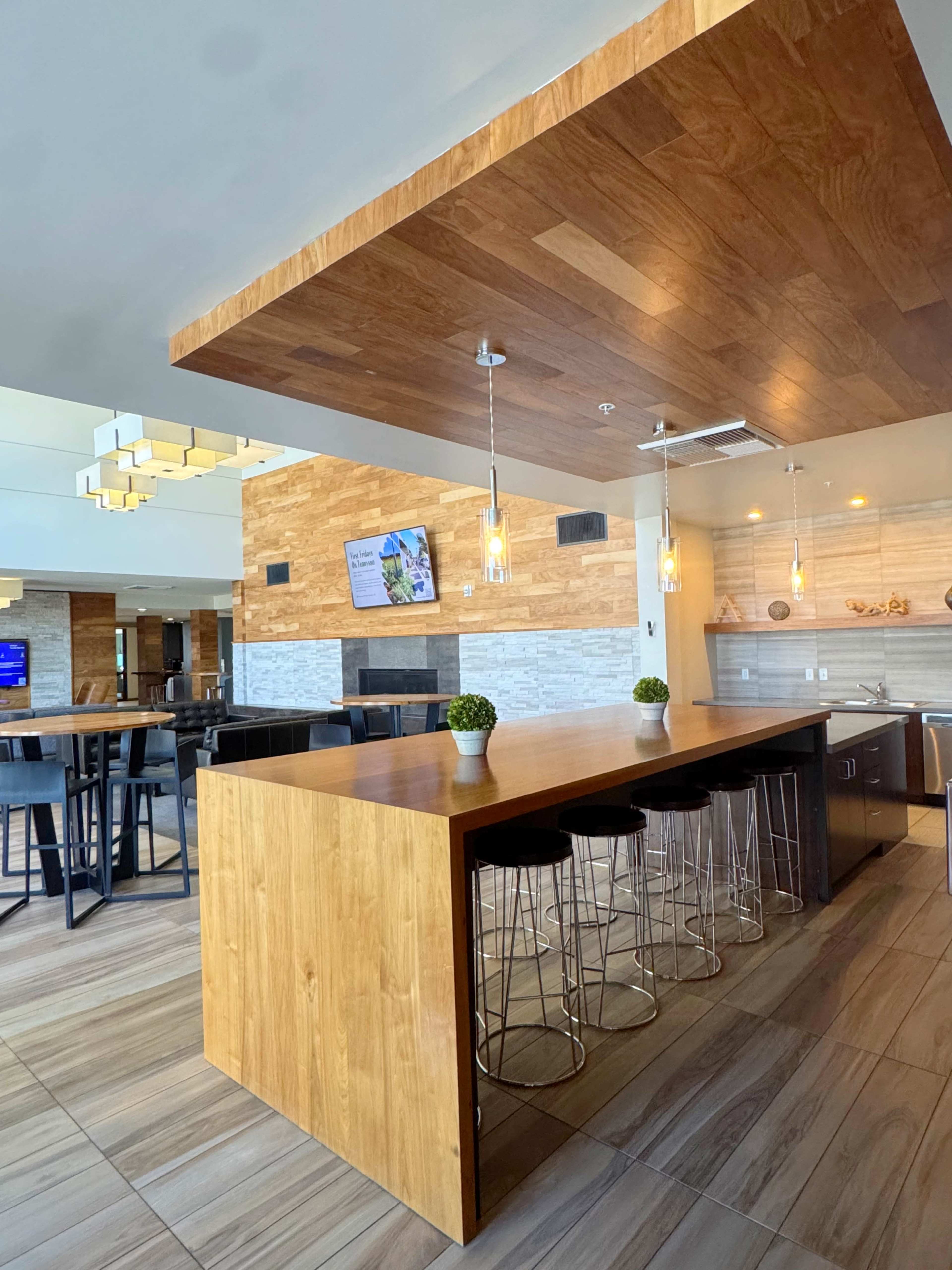 Suburban Clubroom with Mountain Views Image in North Westminster, Westminster, CO