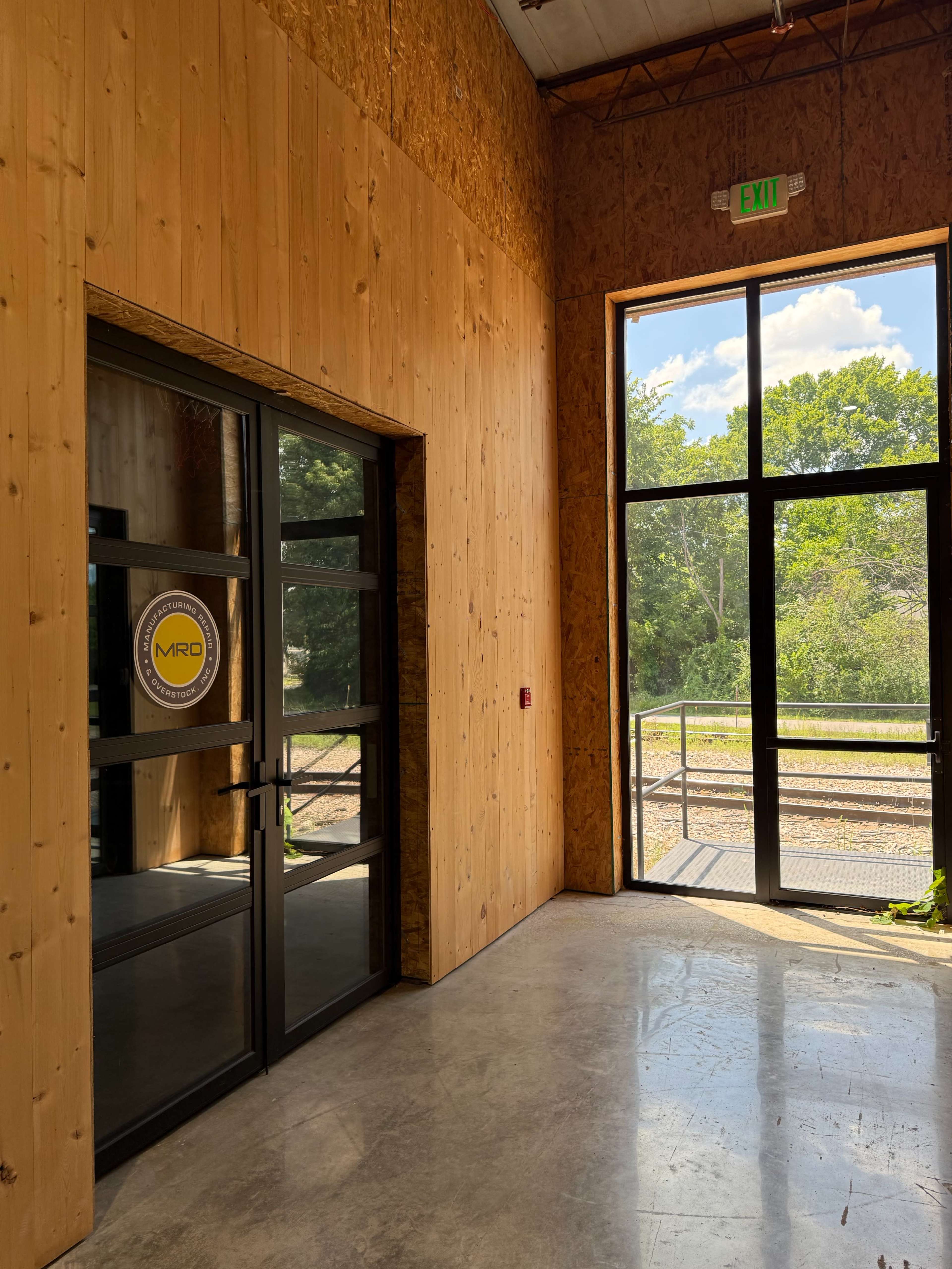 XL Warehouse Showroom for Product Launches, Pop-Ups & Creative Commercial Events Image in Rogers, Rogers, AR