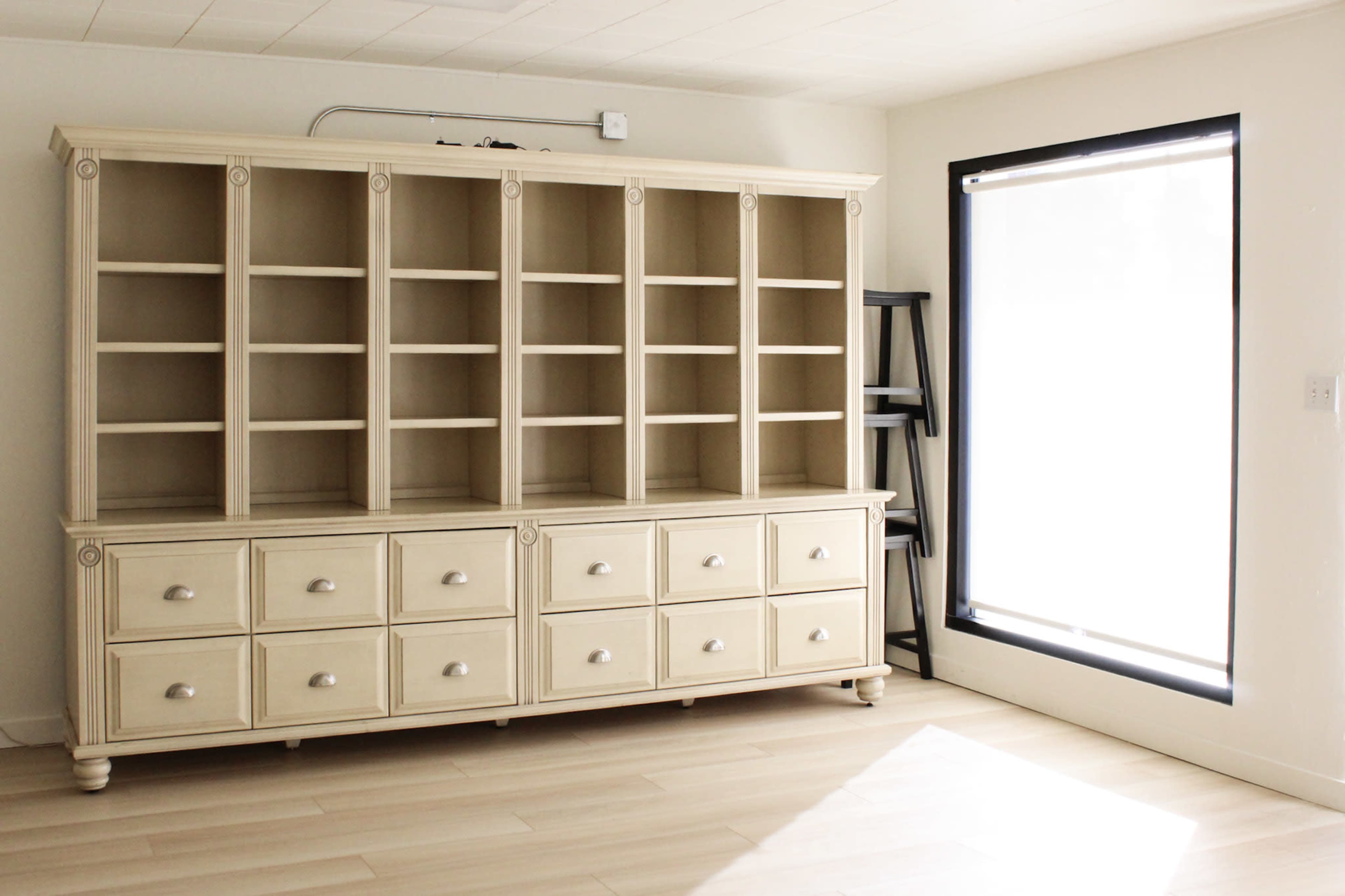 Urban Studio with Beautiful Natural Light Image in Camelback East Village, Phoenix, AZ