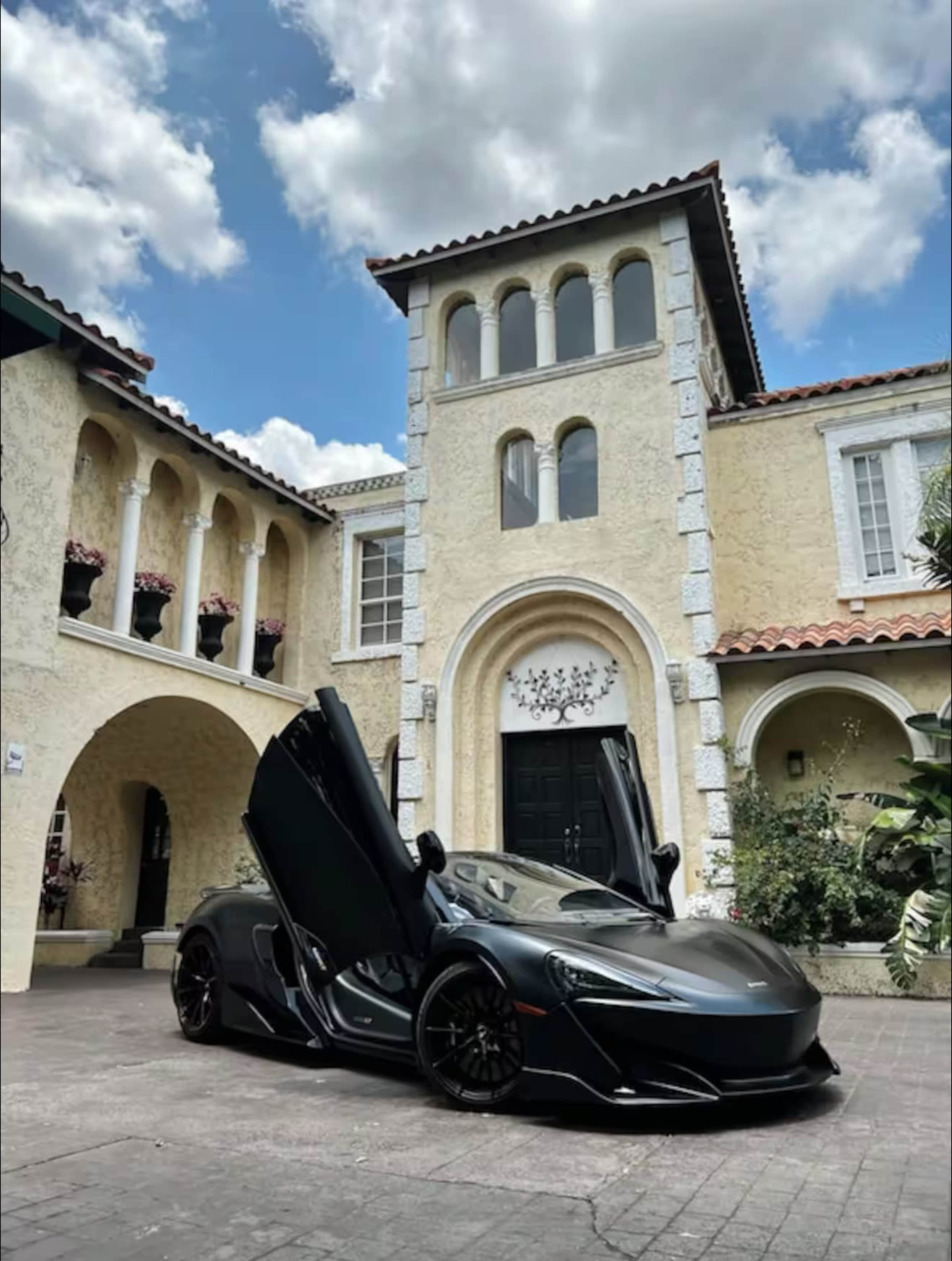 Castle on the River With Pool and Large Interior and Exterior Spaces Image in Old Seminole Heights, Tampa, FL