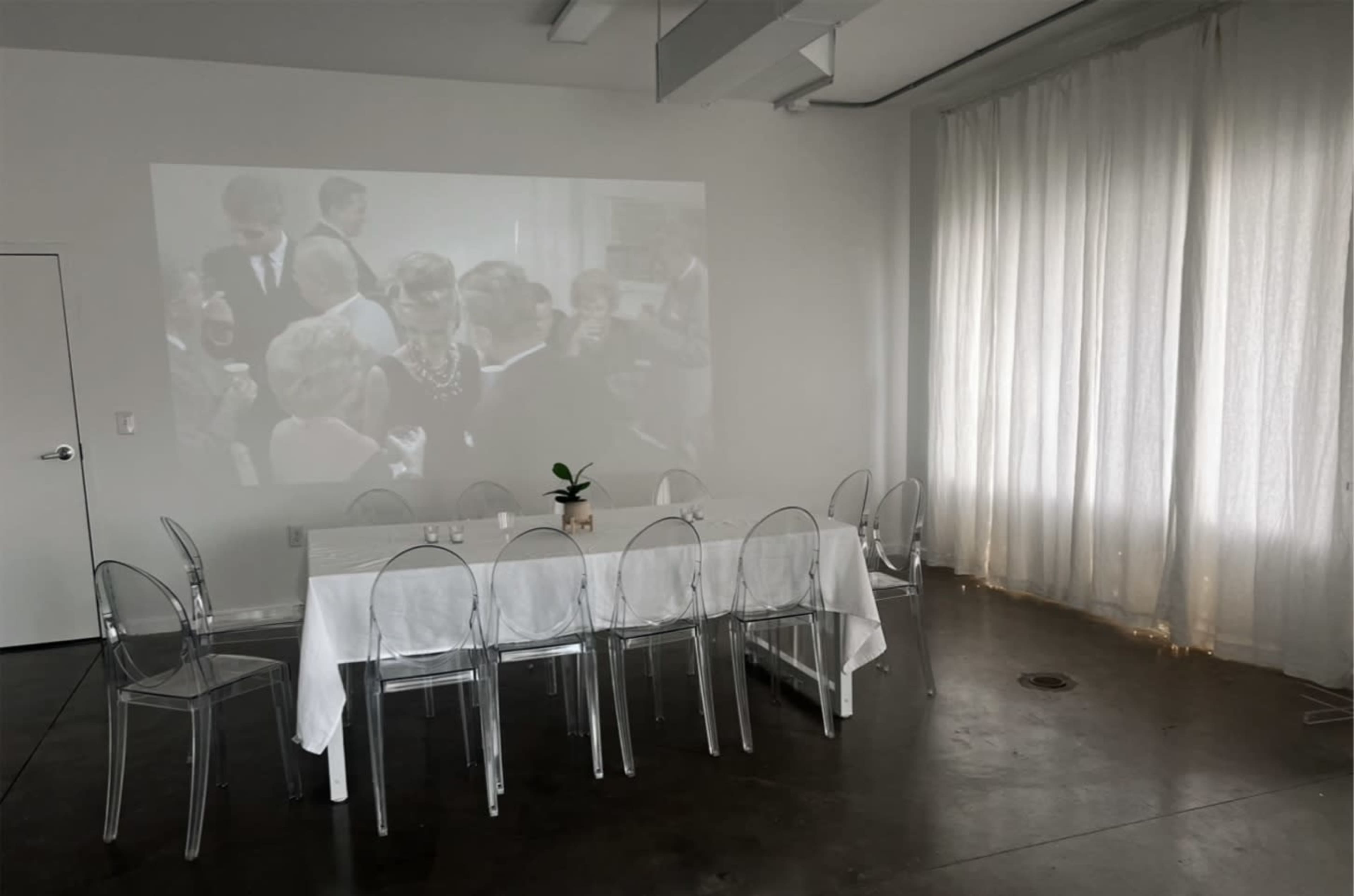 Empty Studio in Residential Neighborhood with Natural Light Image in Brookhaven, Coram, NY