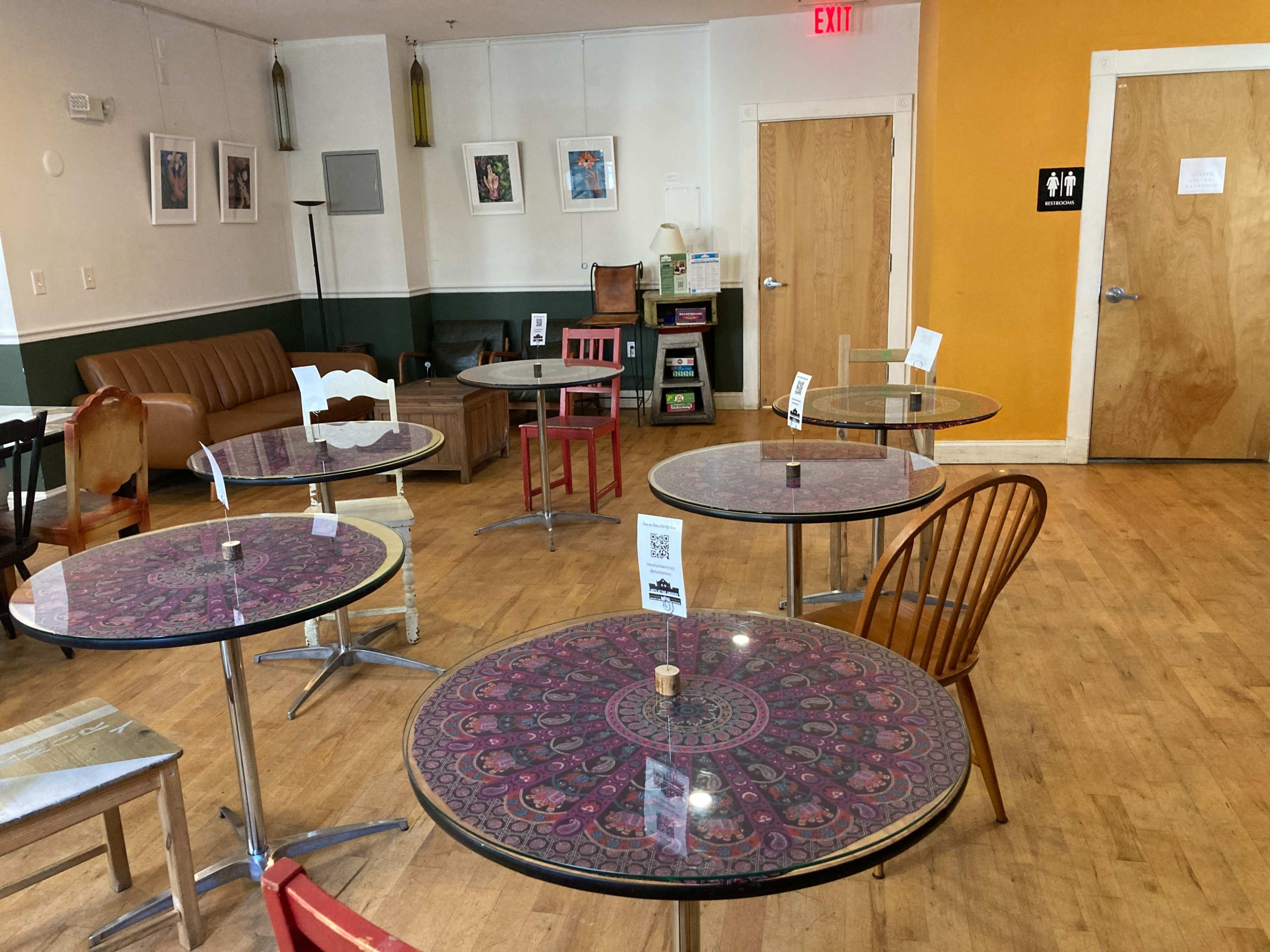 Cozy Cafe for Meetings & Rehearsals Image in Powder House Square, Somerville, MA