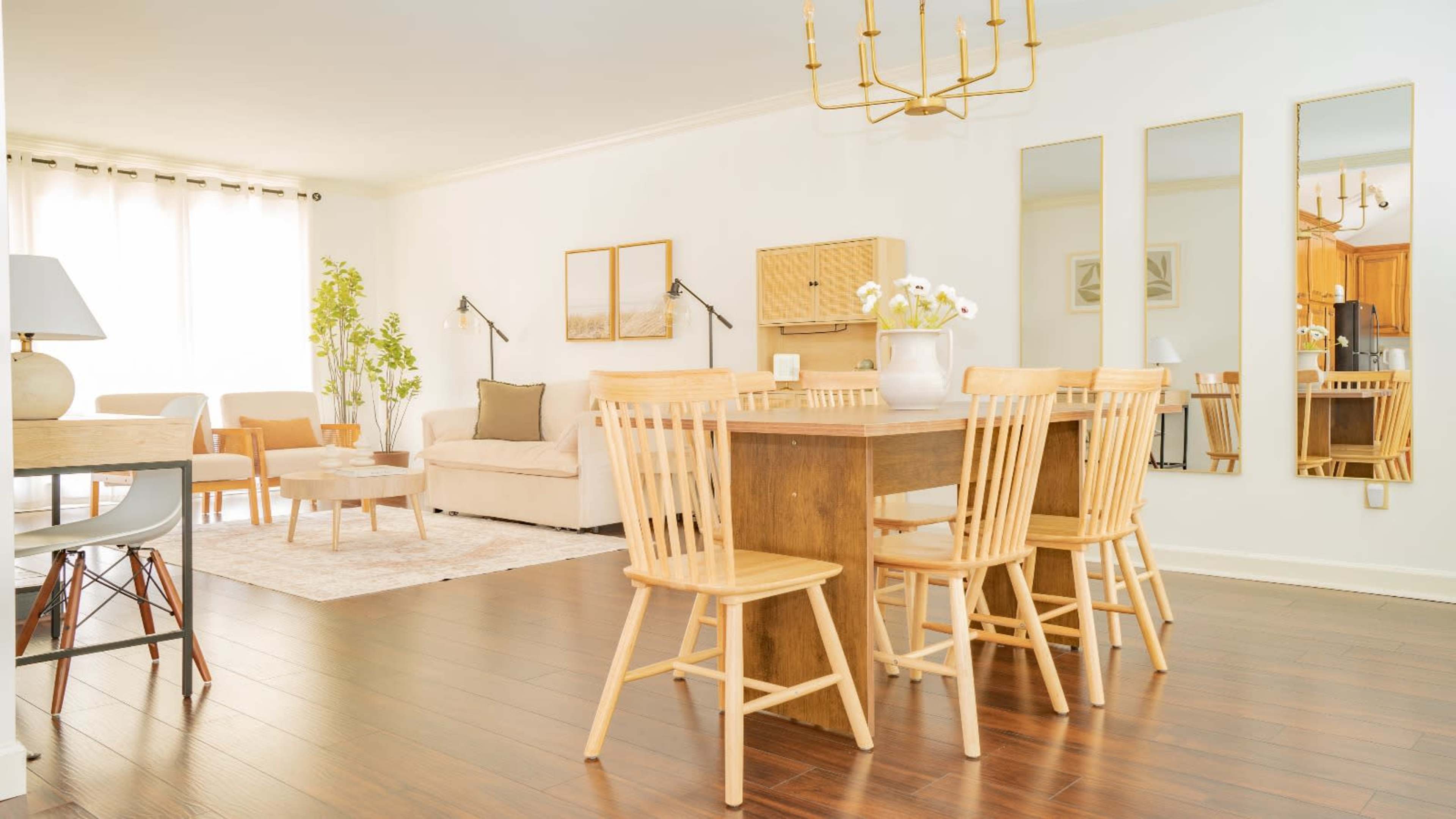 Spacious Modern Home with Cozy Living Areas near Tucker/Norcross Image in Tucker, Tucker, GA