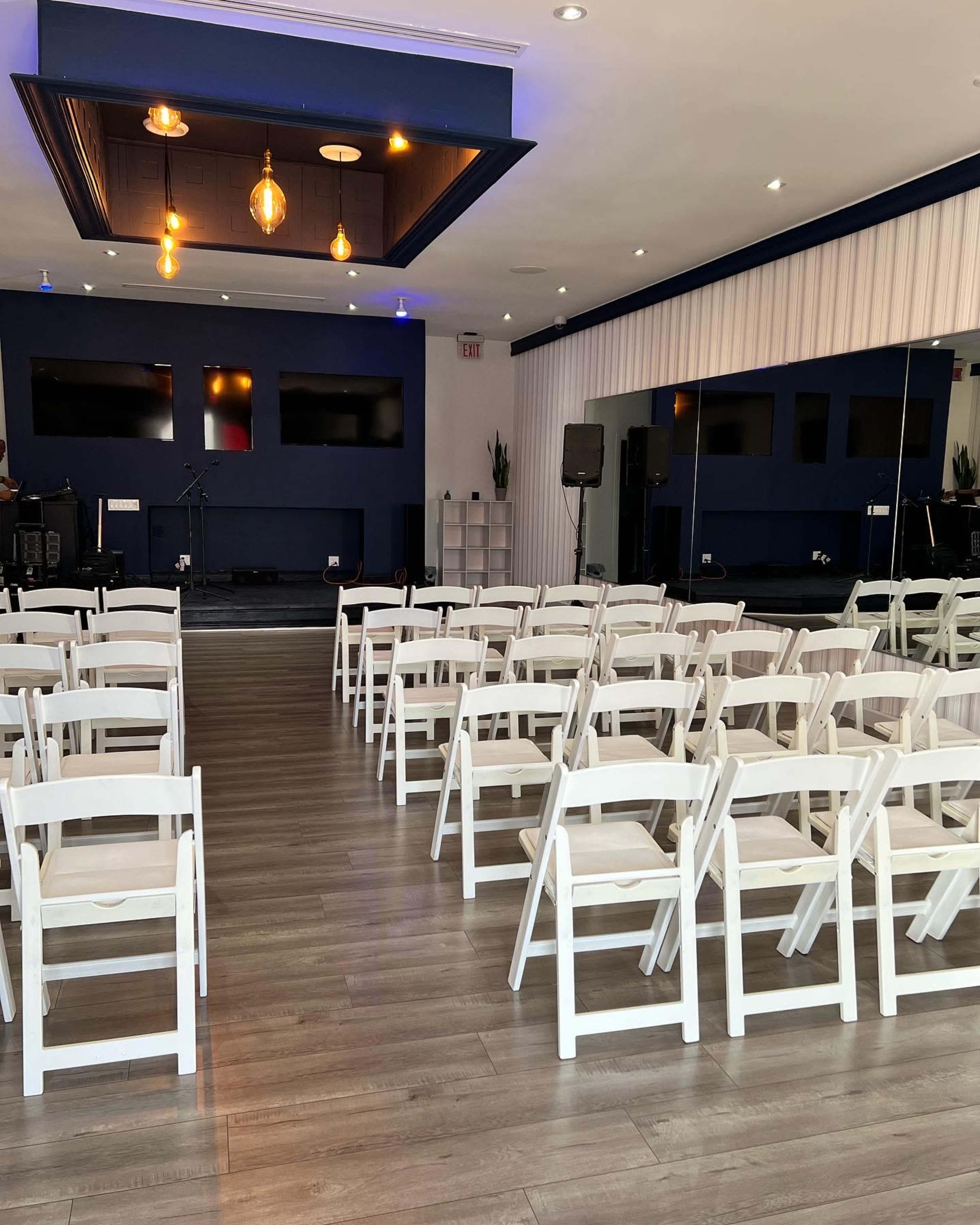 Elegant Event Studio Image in Burbank, Burbank, CA