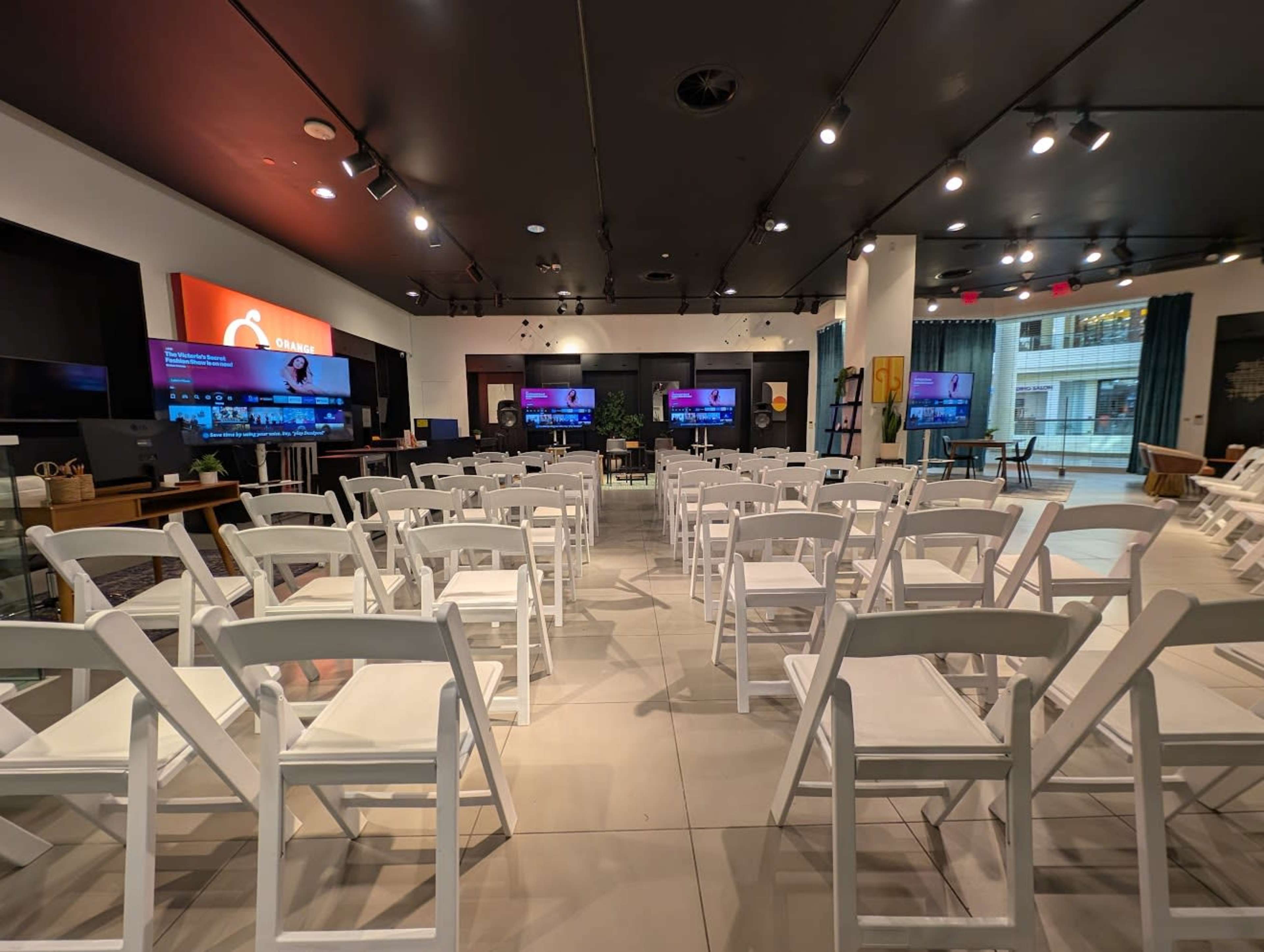 Orange Door Spaces – A Versatile Space for Your Next Big Idea Image in North Redondo, Redondo Beach, CA