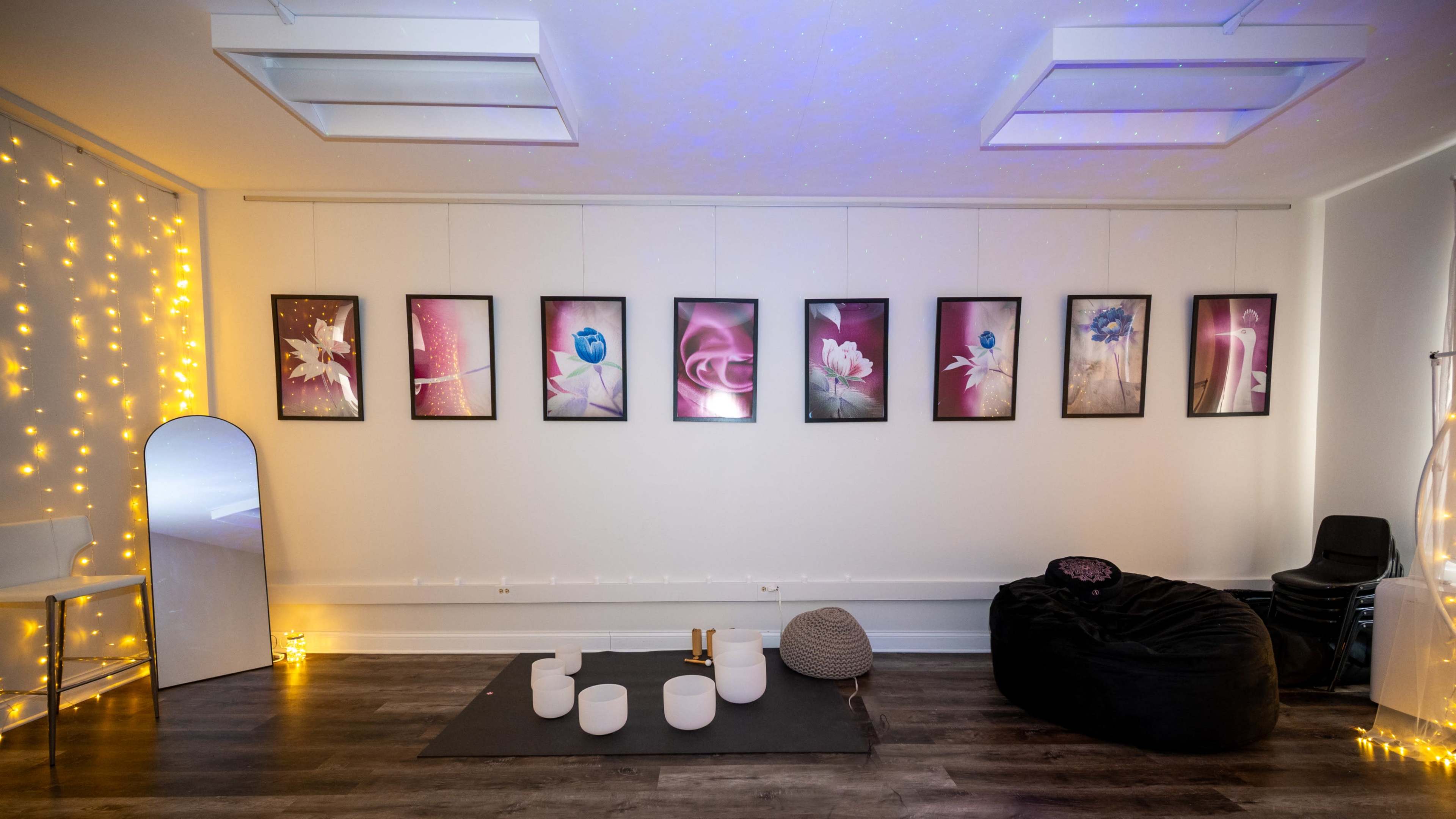Downtown Wheaton Studio with Natural Light Image in Milton Township, Wheaton, IL