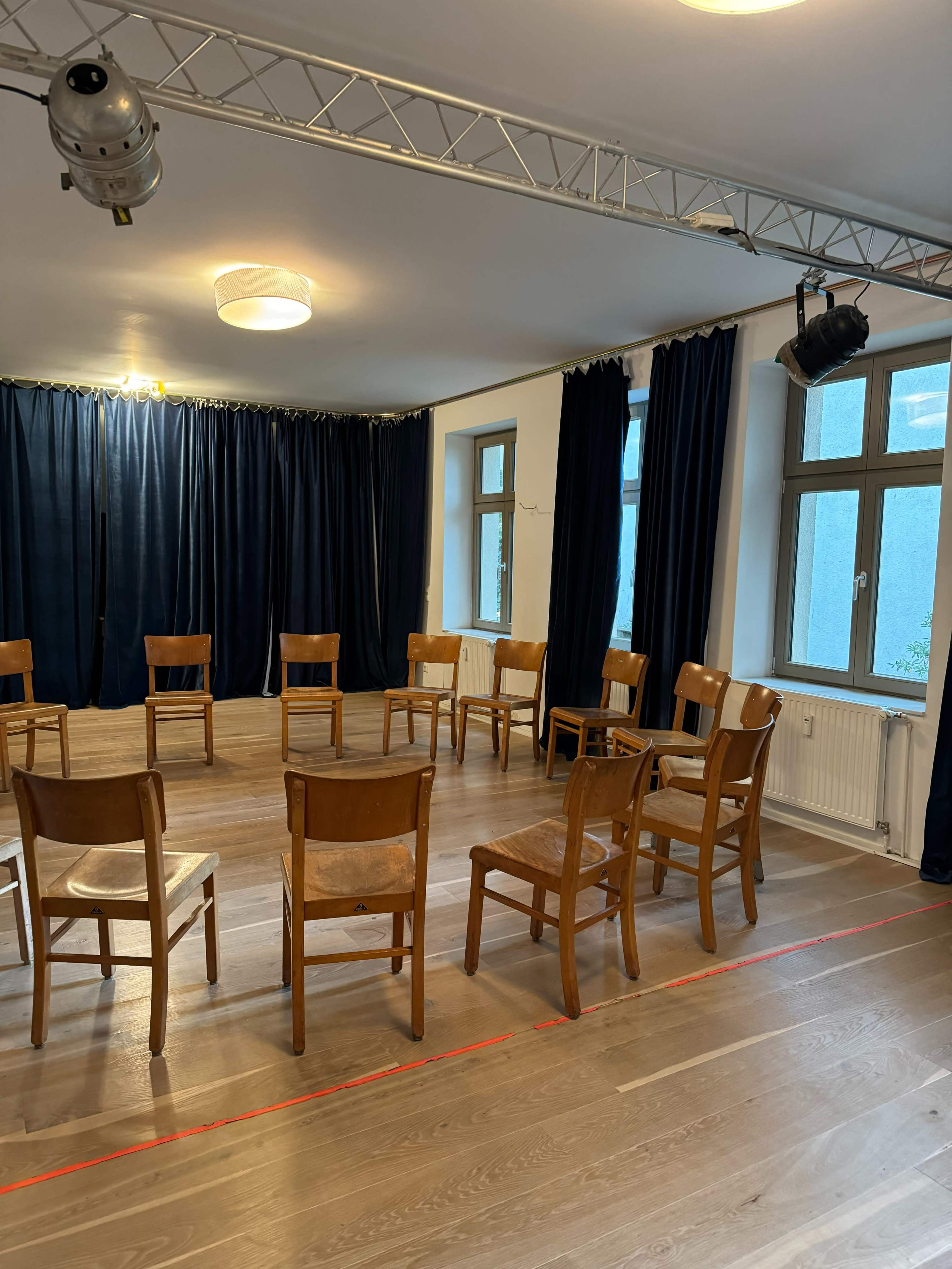 Räumlichkeiten für Tanz, Yoga, Film und Seminare im Herzen des Karoviertels und der Schanze Bild in St Pauli, Hamburg, 