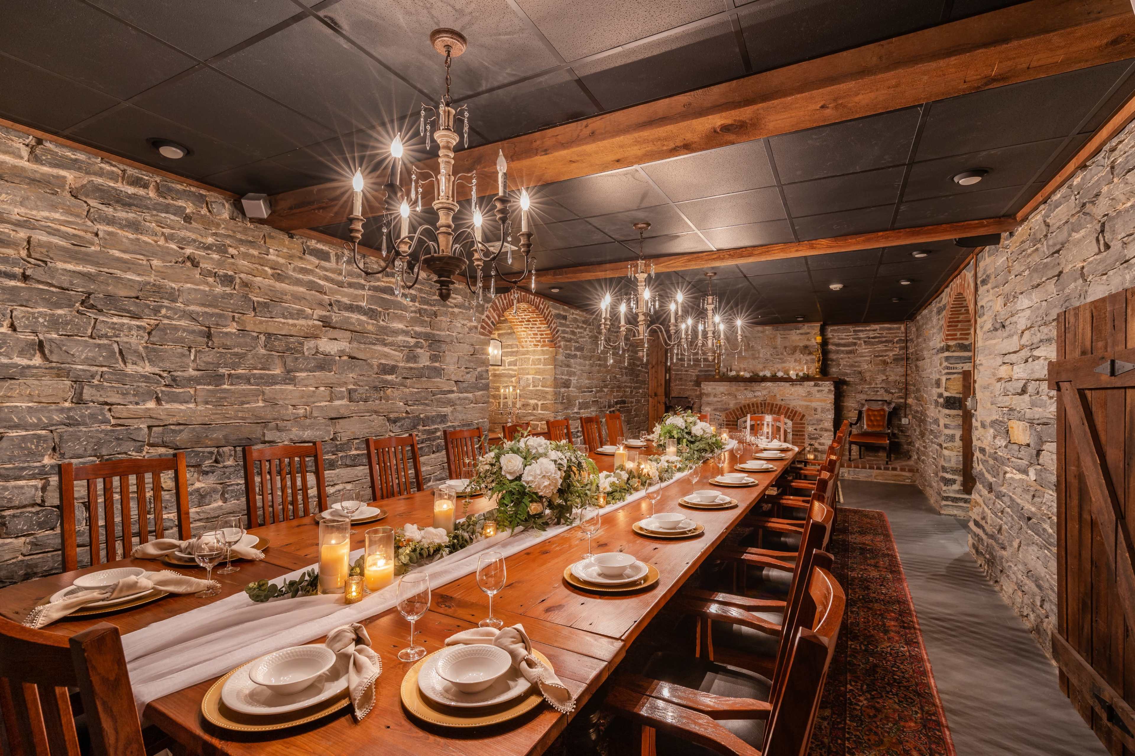 Beautifully restored pre-civil war 1840's Victorian Manor Image in South Londonderry Township, Palmyra, PA