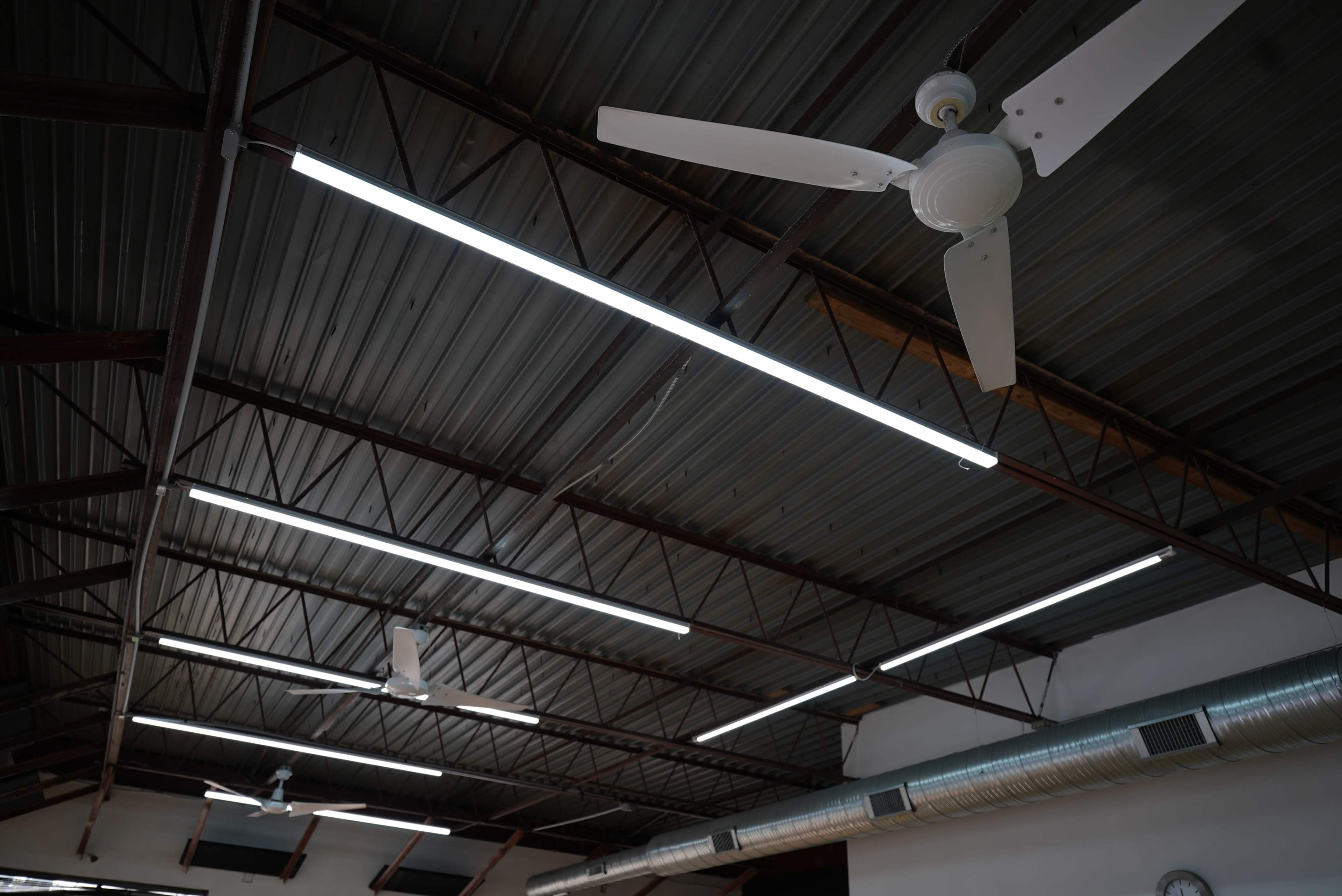 Bright Studio with High Ceilings and  Windows. Near Addison Dallas Image in Farmers Branch, Dallas, TX