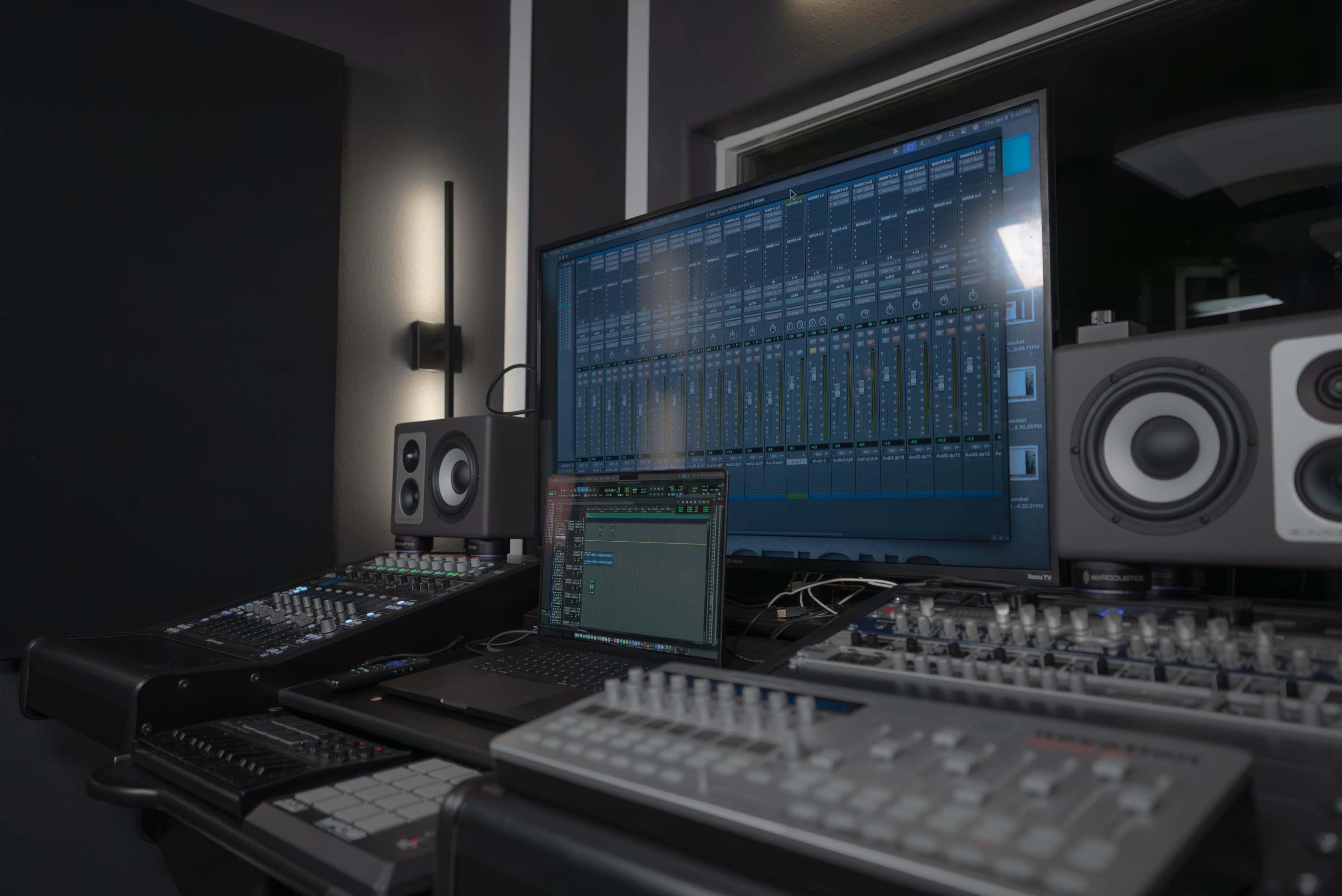 Boutique Production Studio in a Secluded Las Vegas Area Image in Charleston, Las Vegas, NV