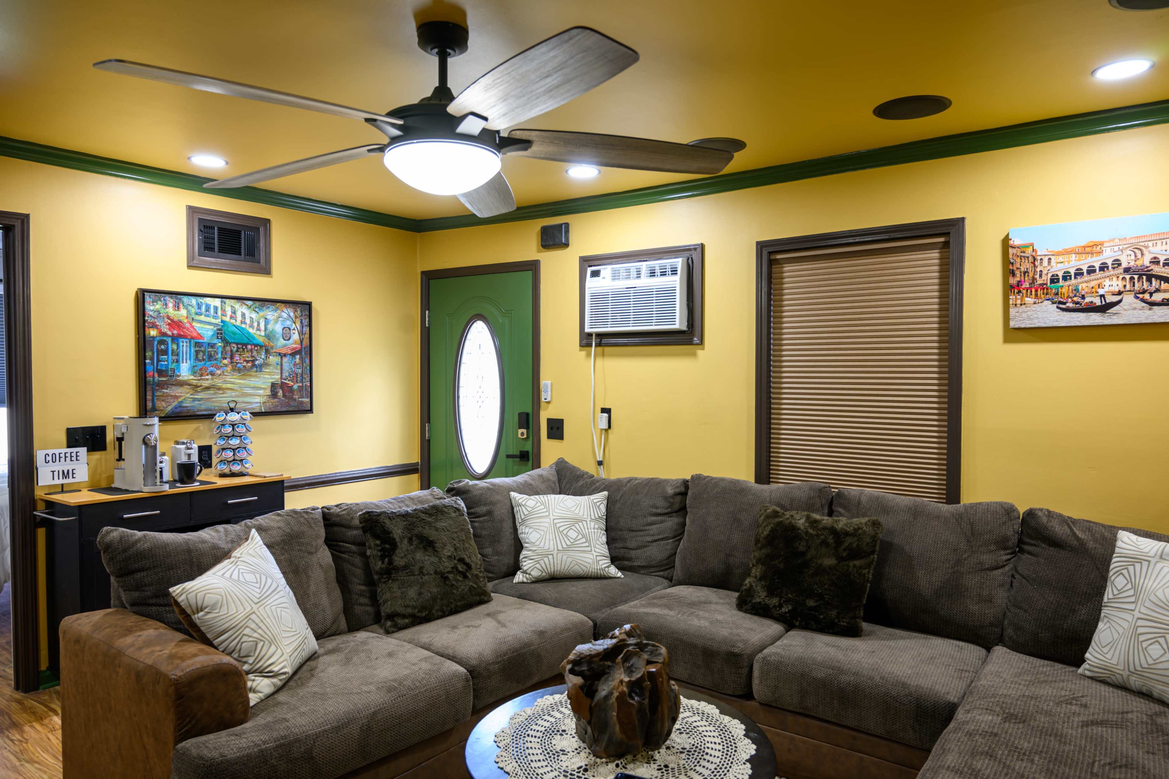 The Emerald Den – Bold & Cozy | Content-Ready Creative Space in West Columbia Image in , West Columbia, SC