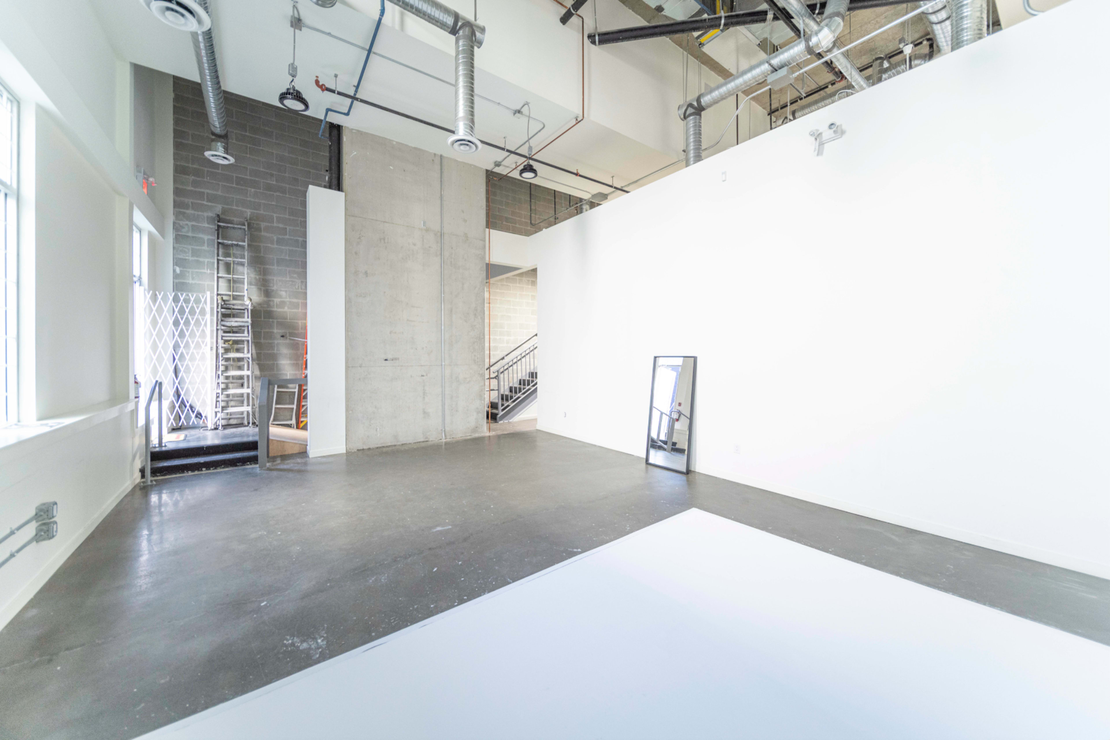 Big and Open, Stylish Industrial Studio Image in Central Vancouver, Vancouver, BC
