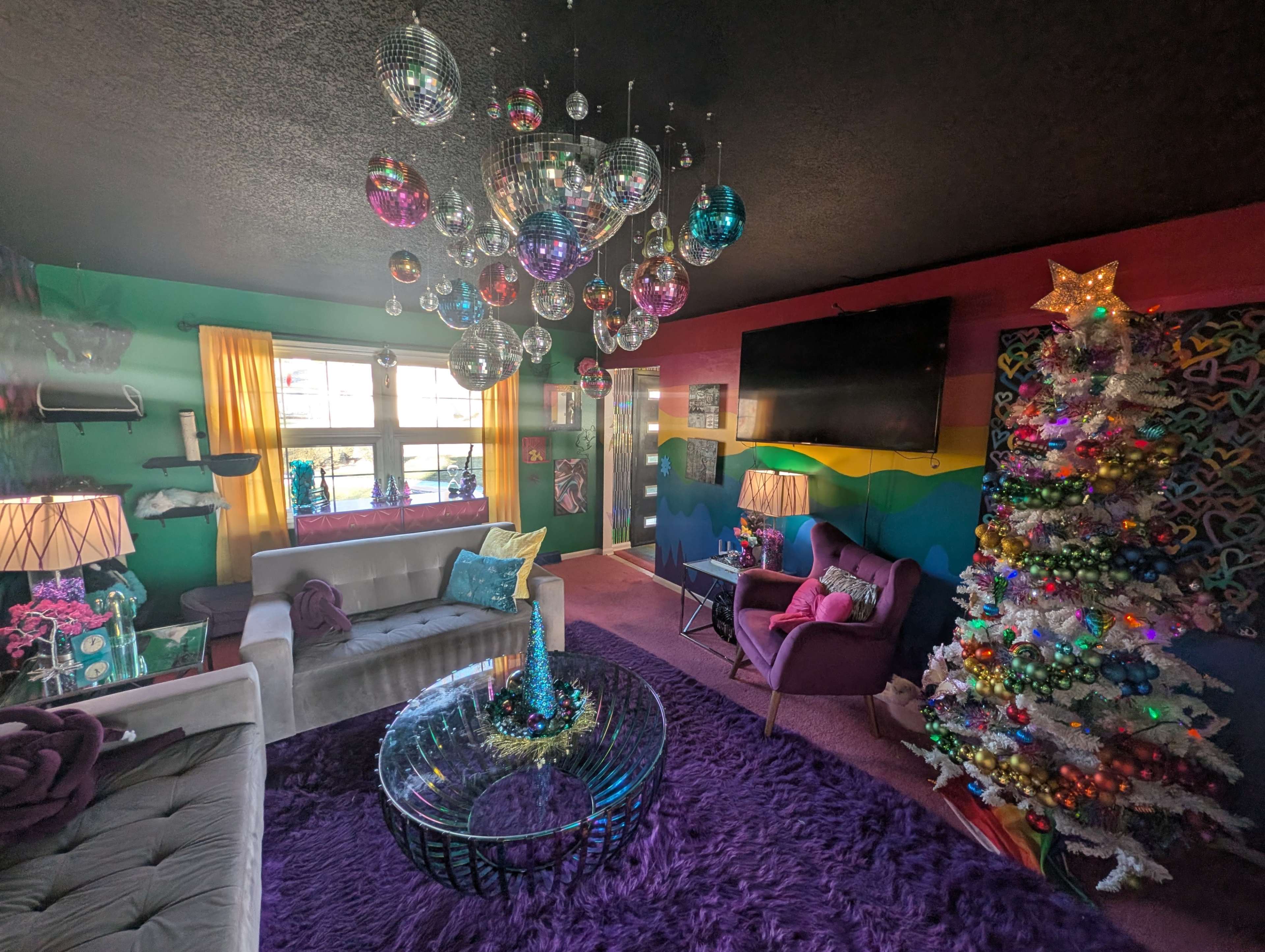 The Kaleidoscope House: 19-Room Rainbow Maximalist Home Image in Northwest Omaha, Omaha, NE