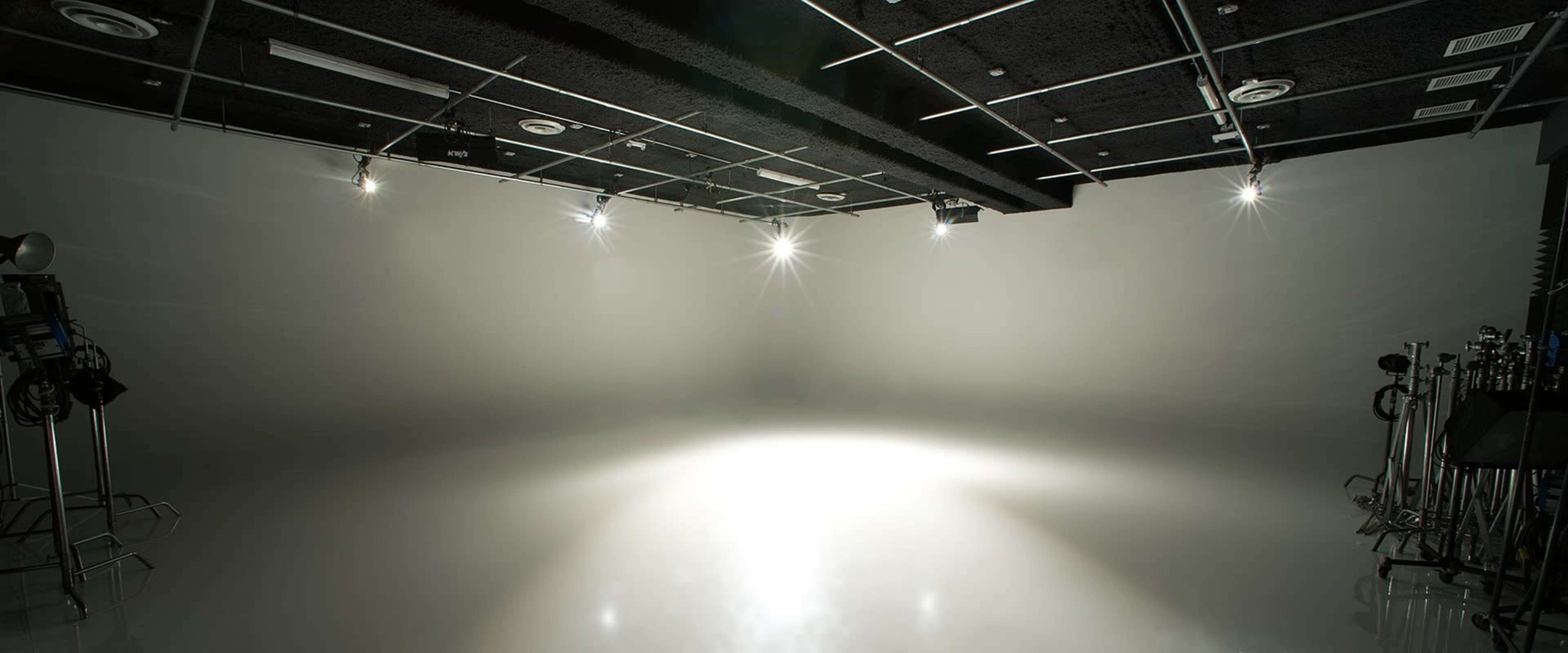 White Cyc Studio Image in Menomonee Valley, Milwaukee, WI