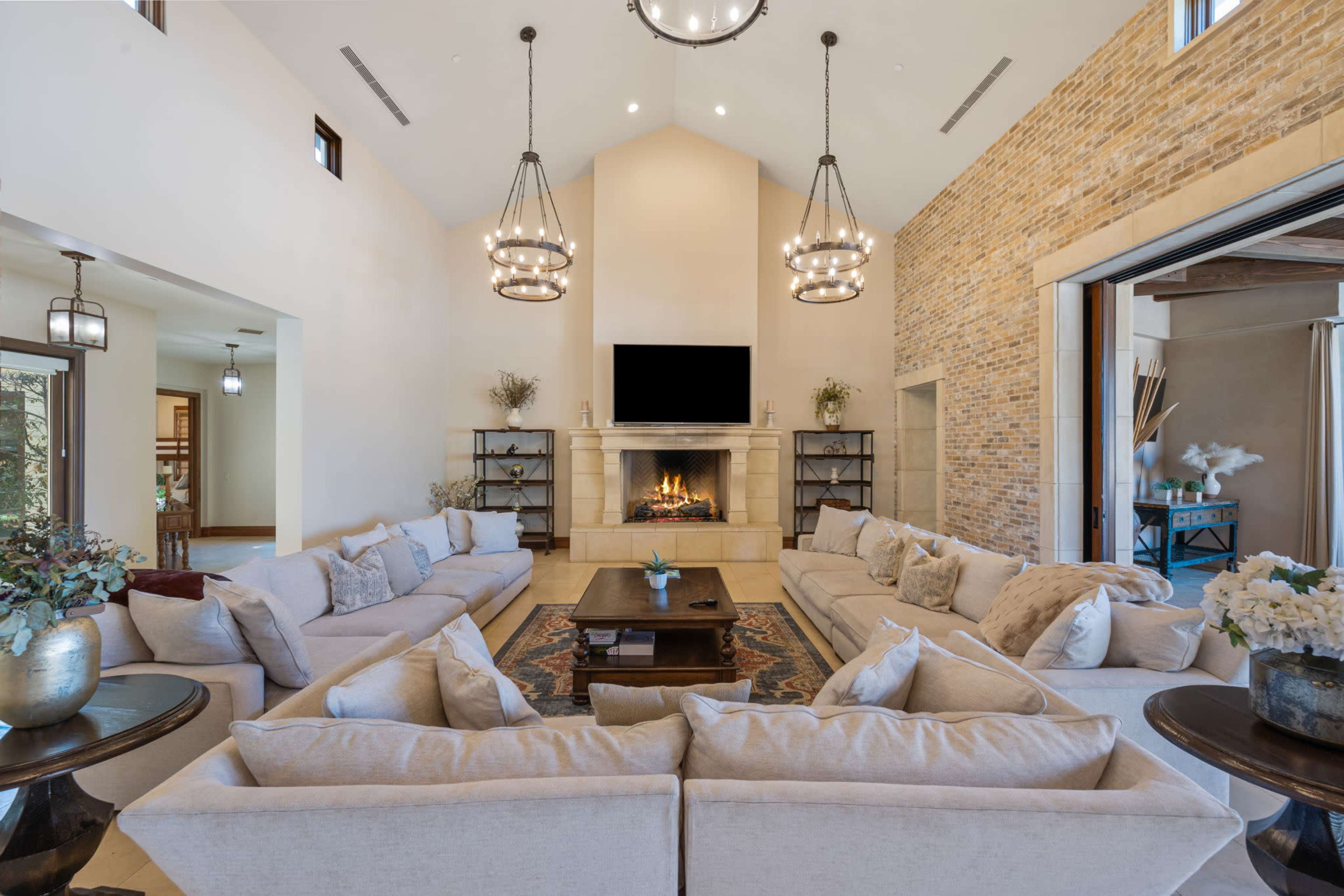 Beautiful Luxury Estate with Mountain Views Image in Bermuda Dunes, Bermuda Dunes, CA