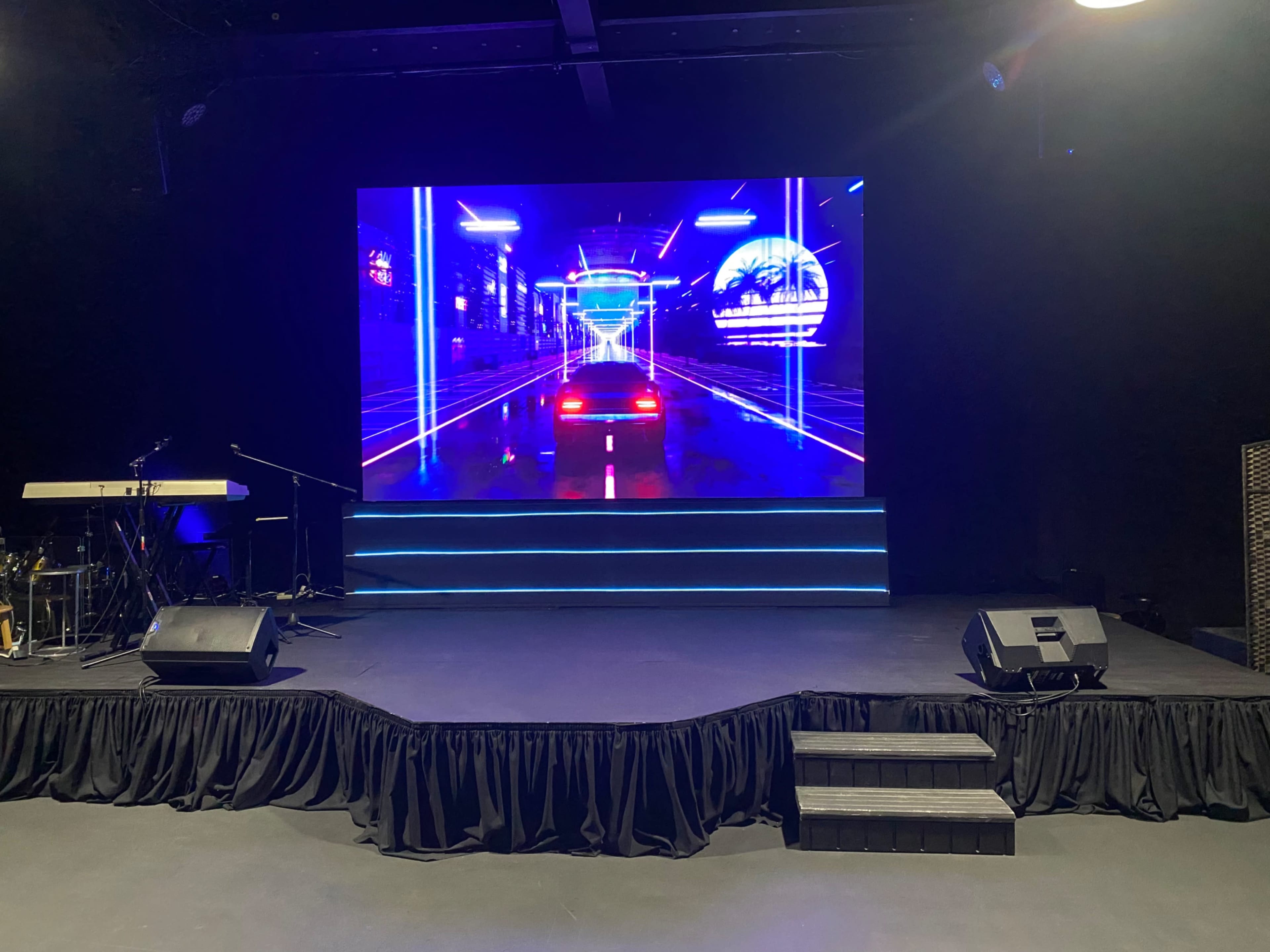 Beautiful and Modern Multi Purpose Space (kids birthday parties, church space, film/media) Image in Canoga Park, Canoga Park, CA