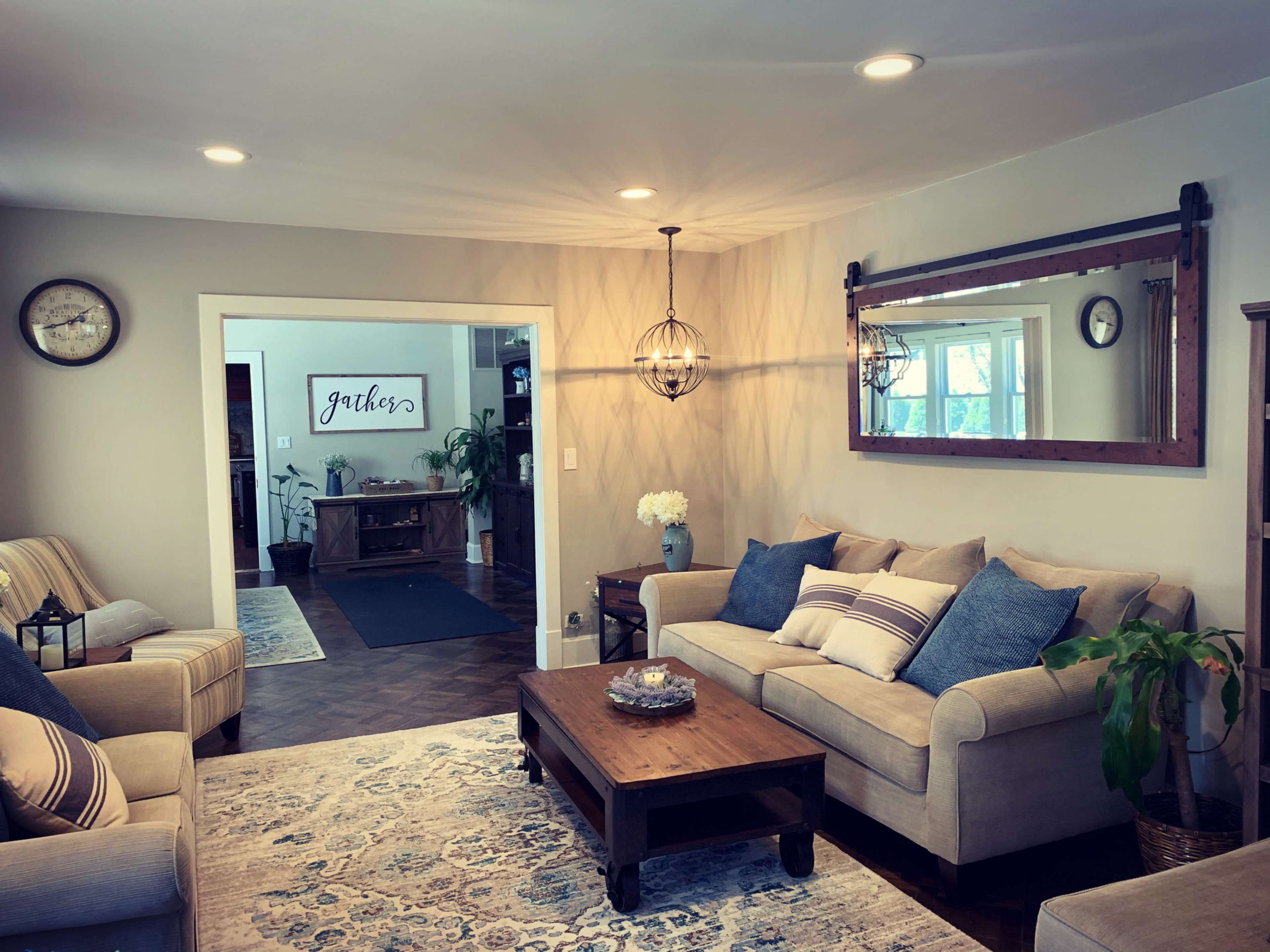 Charming Ranch-style Cottage Image in Moraine Township, Highland Park, IL
