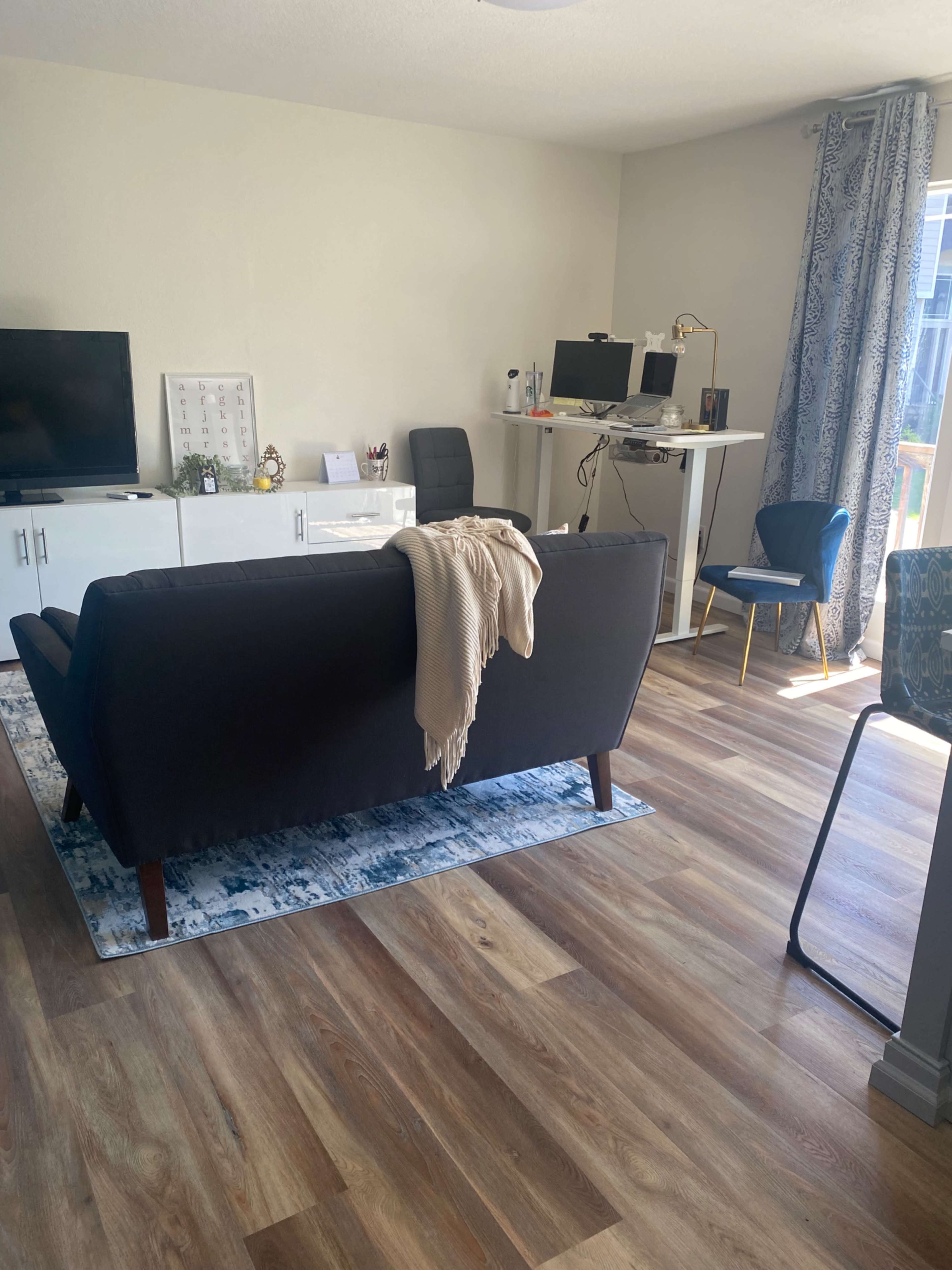 Happy Valley Private Apartment with Great Light and Space Image in , Clackamas, OR