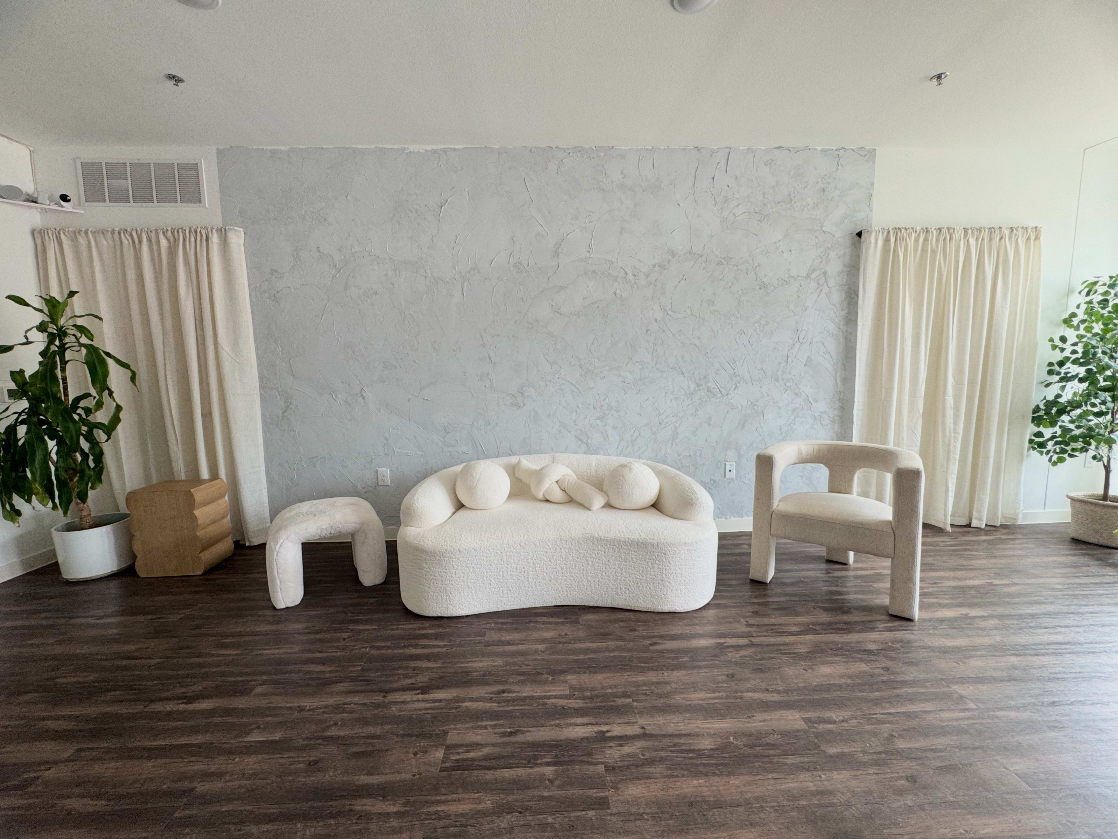 Bright & Open Blank Canvas Studio with Flexible Layout Image in West Dallas, Dallas, TX