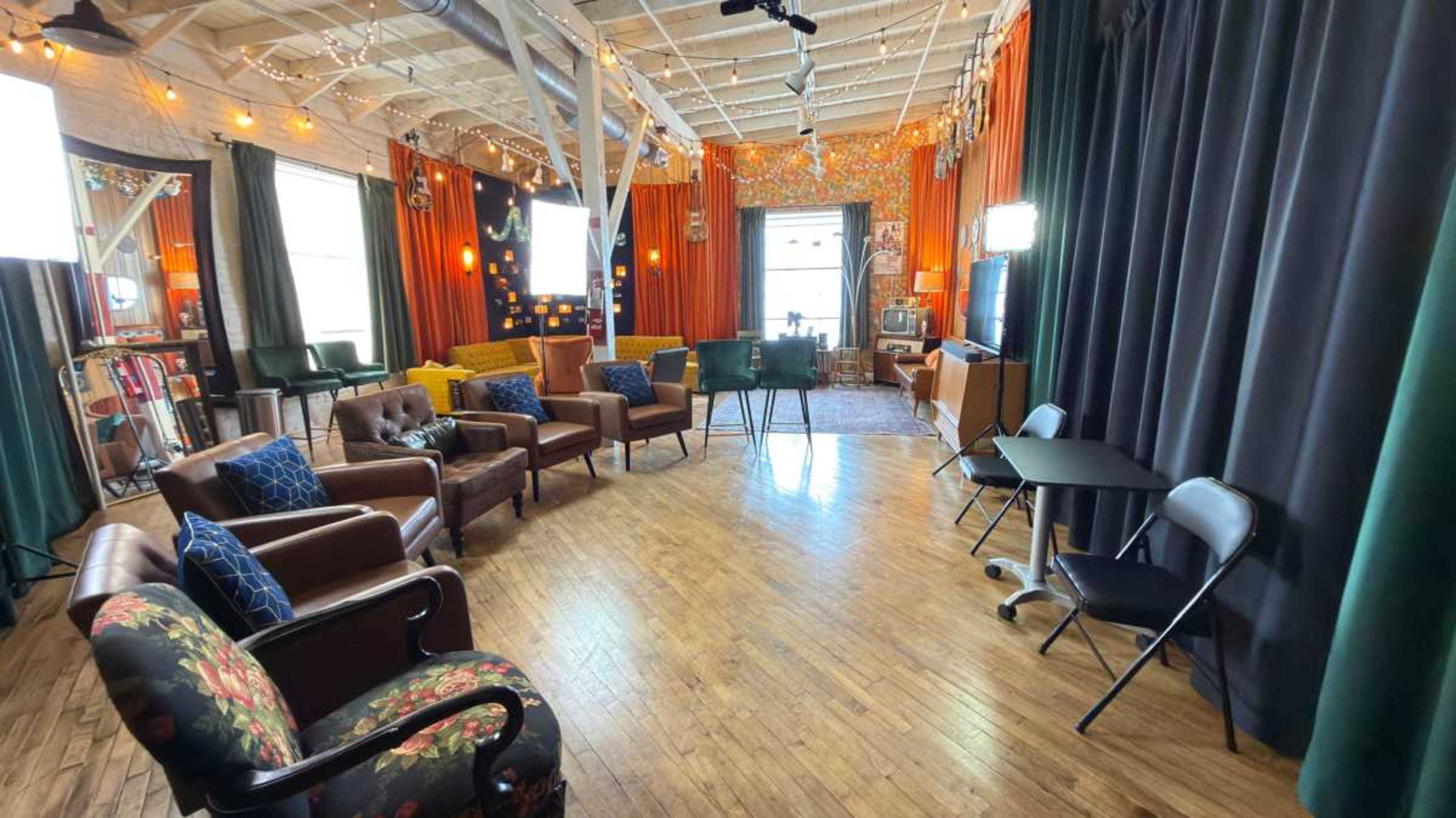 Unique space for meetings, classes, workshops, table reads, lectures in Wedgewood Houston Village! Image in South Nashville, Nashville, TN