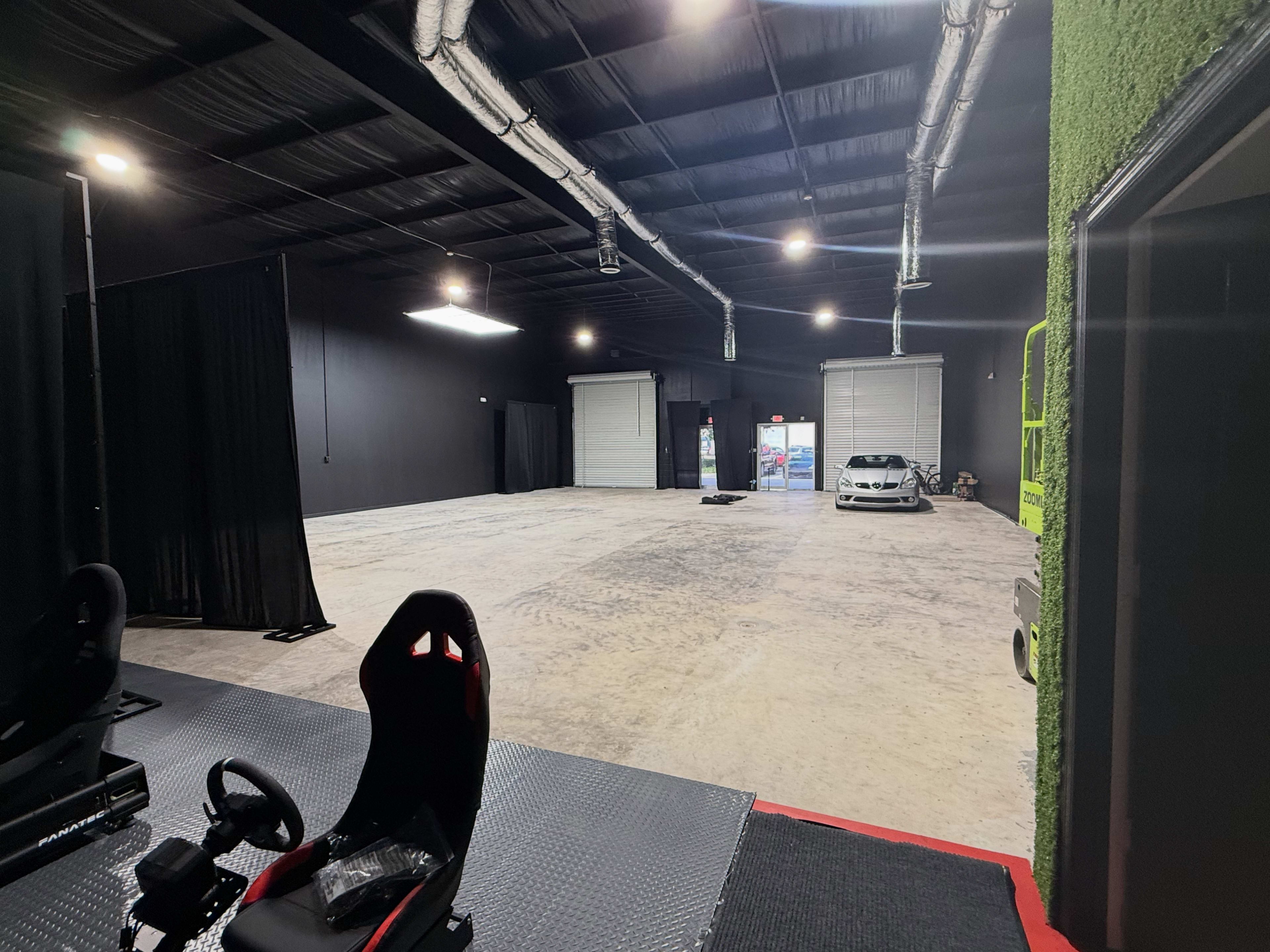 Oversized Studio warehouse Image in St. Cloud, Saint Cloud, FL